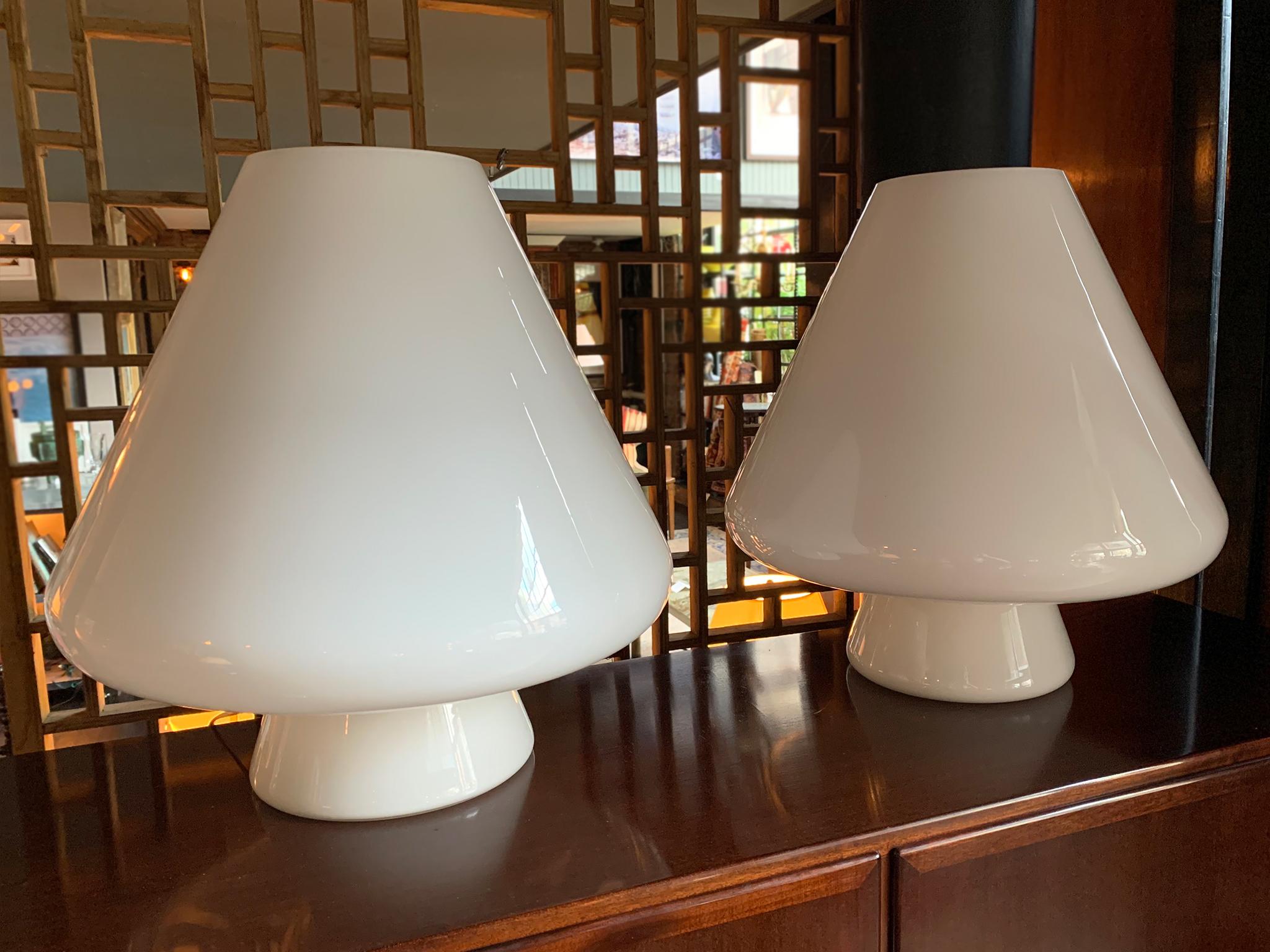 Pair of Res Murano Glass Mushroom Table Lamps In Good Condition In New York, NY