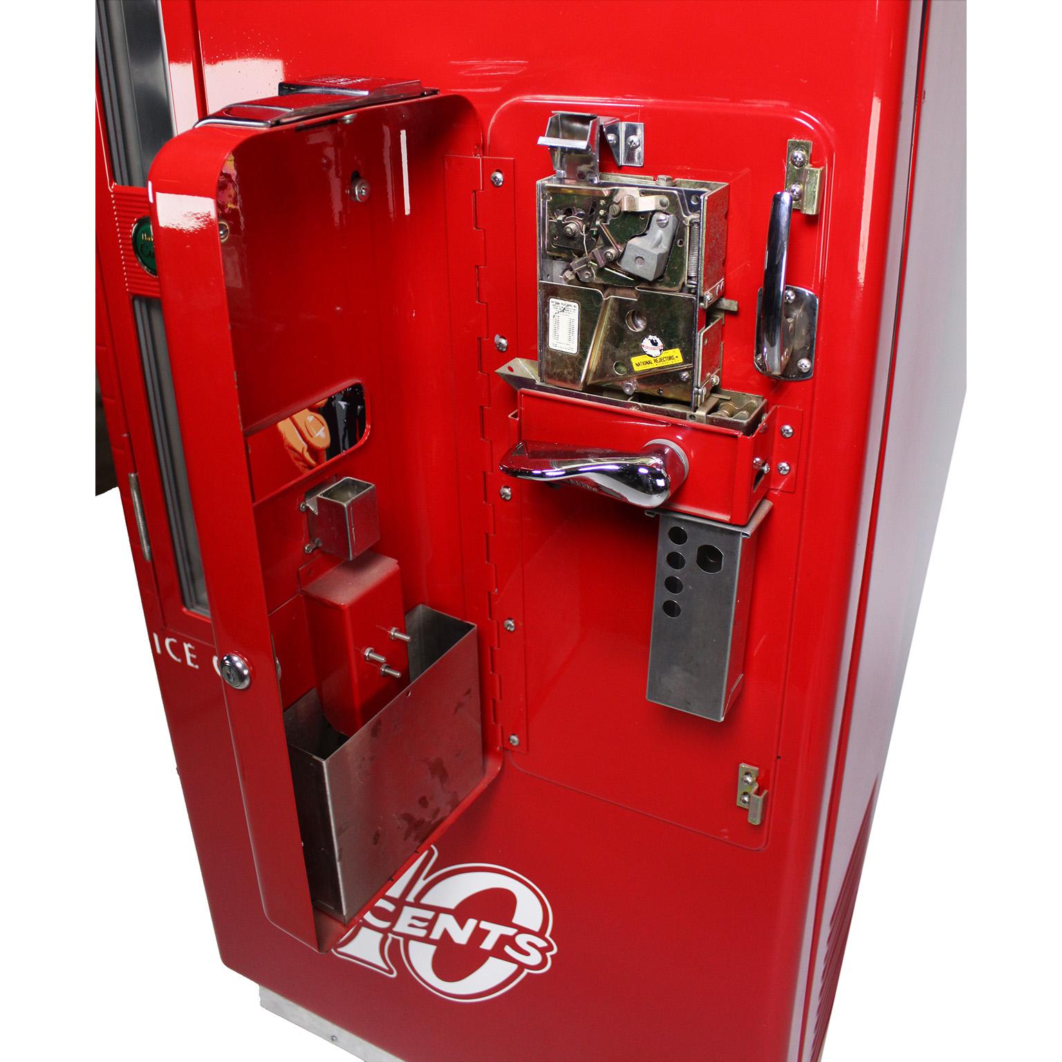 Mid-Century Restored Coca-Cola Soda Bottle 10¢ Vending Machine by Vendo C: 1956 For Sale 3