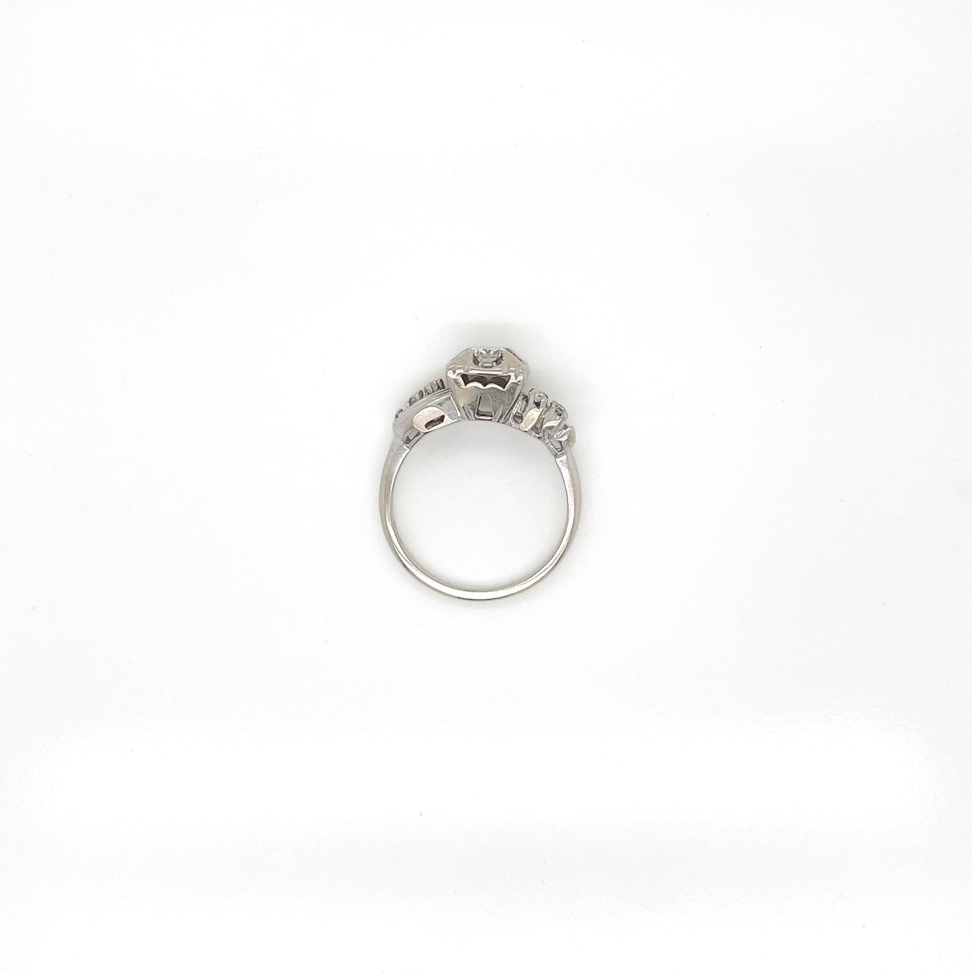 Anillo de compromiso de oro blanco de 14k y diamantes retro de mediados de siglo en venta 1