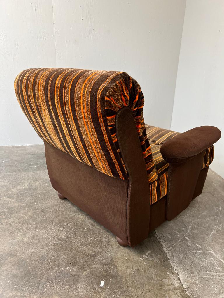 Poltrona danese in tessuto a righe vintage Mid Century Retro 1960's in vendita 3