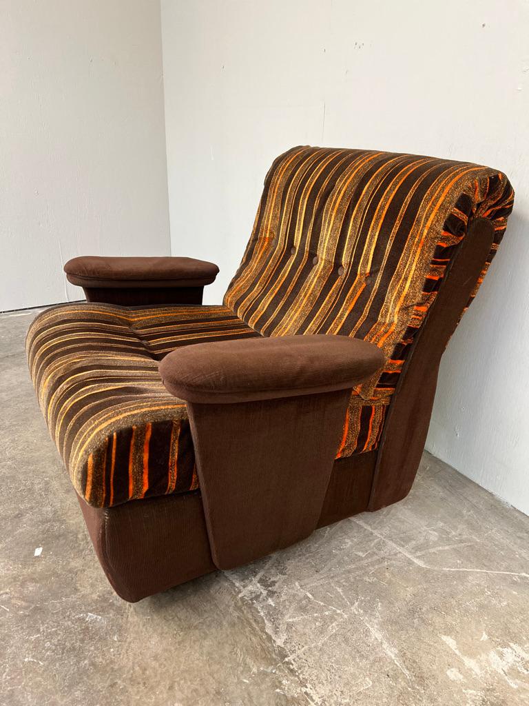 Tessuto Poltrona danese in tessuto a righe vintage Mid Century Retro 1960's in vendita