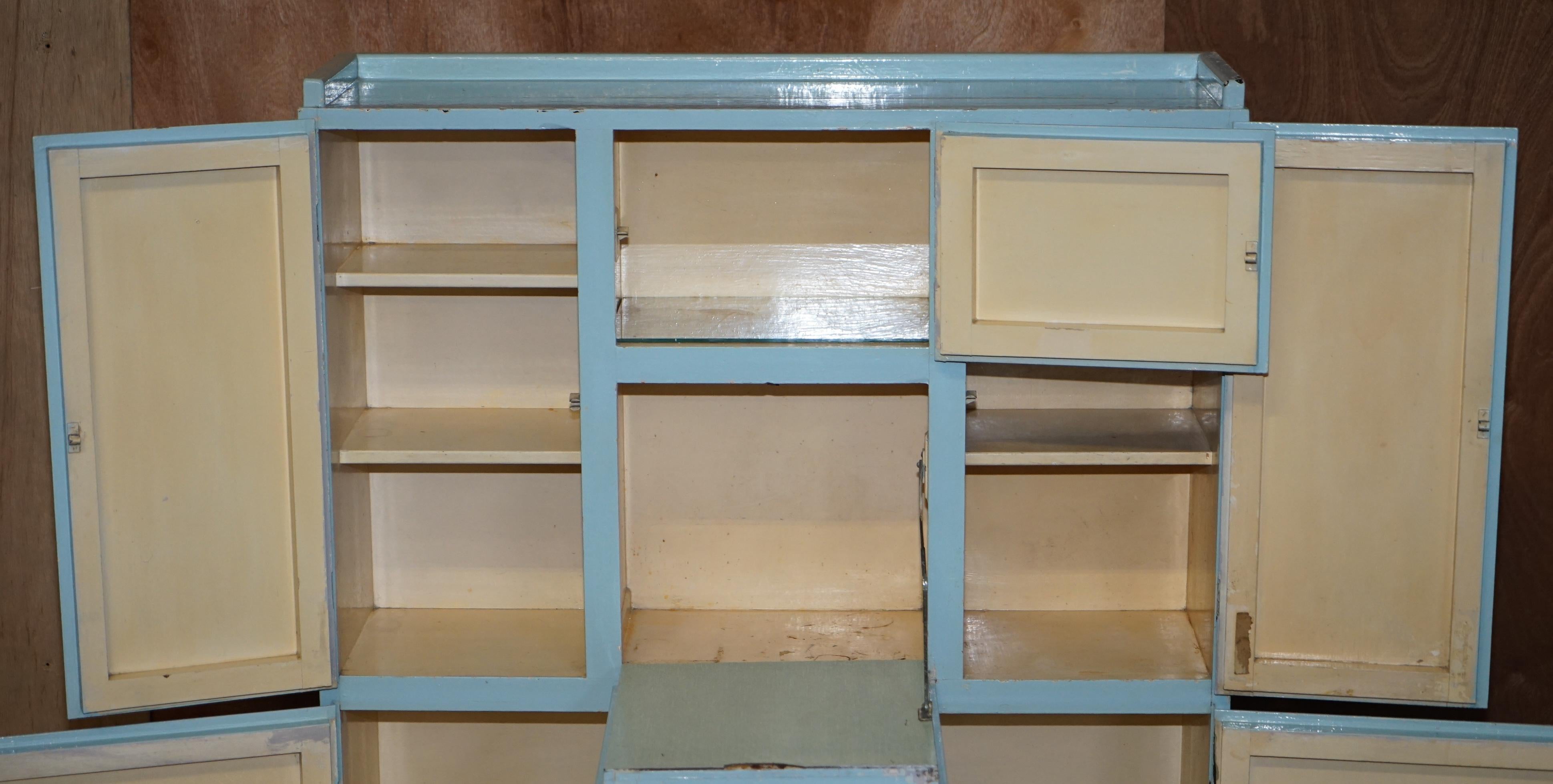 Mid Century Retro circa 1950's Duck Egg Blue Kitchen Larder Cupboard or Unit For Sale 4