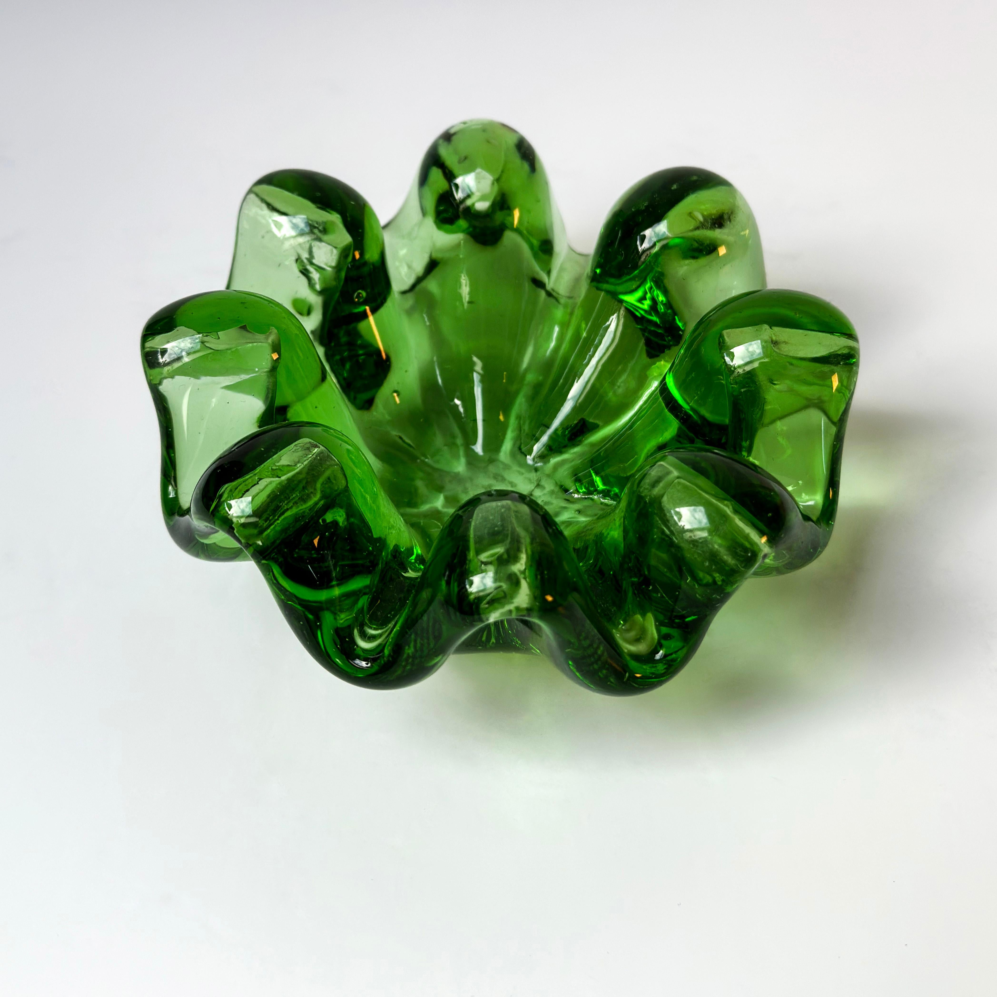 Art Glass Mid-Century Retro Style Green Glass Ashtray in the style of Barovier  For Sale