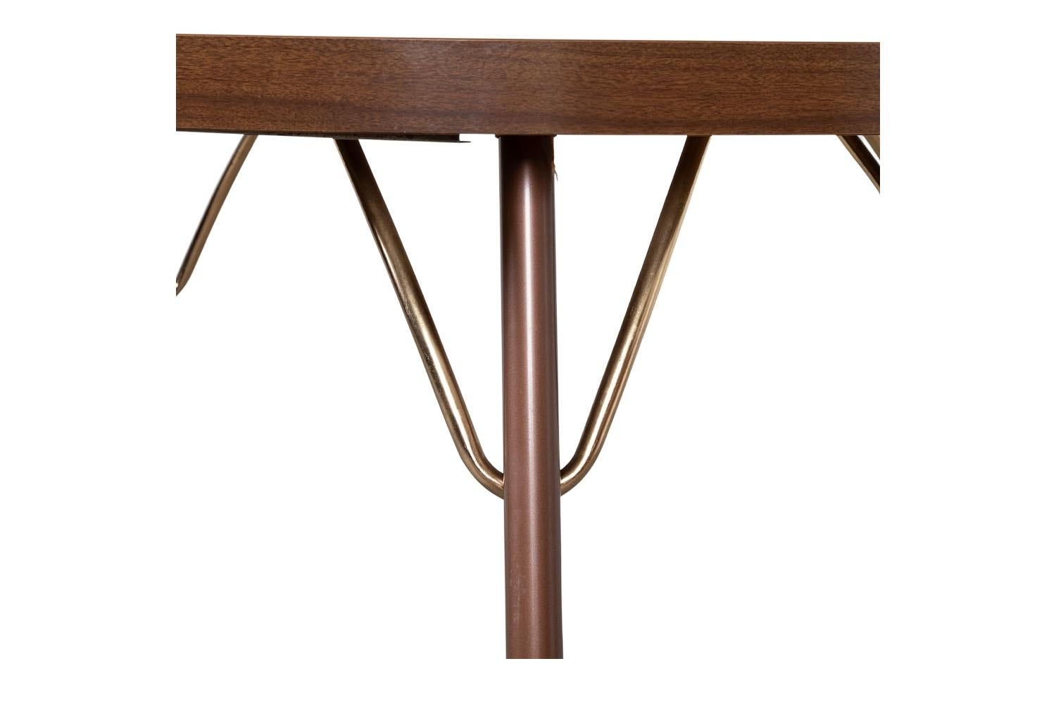 Laminated Mid-Century Retro Laminate Circular Metal Base Expandable Table For Sale