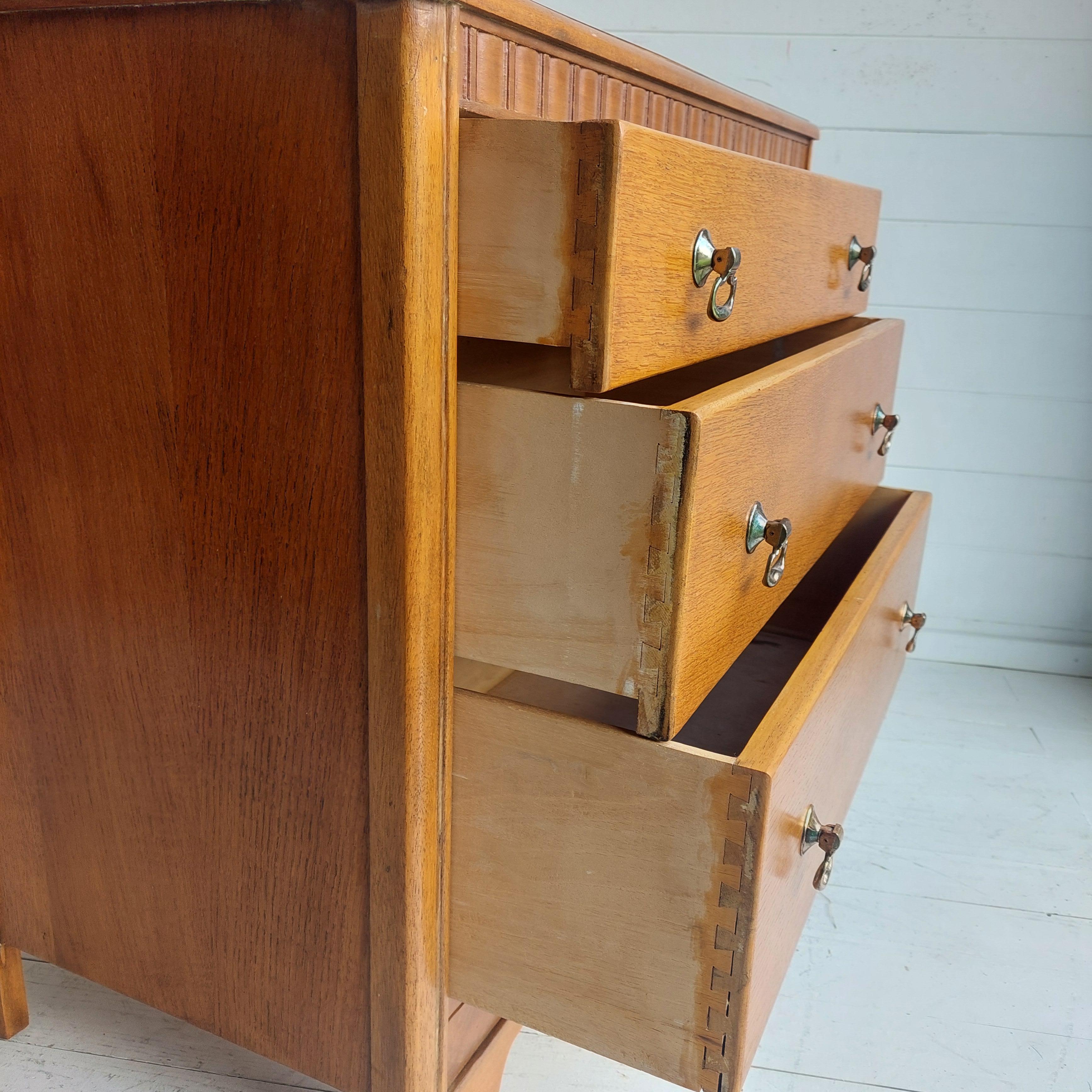 Mid Century Retro Oak Chest Of Drawers By Harris Lebus Furniture, 1960s 1
