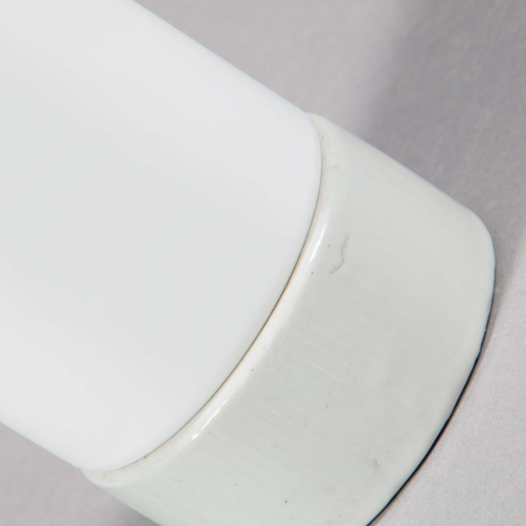 Mid-Century moderno Mid-Century Retro Opaline Glass Flush Light in vendita