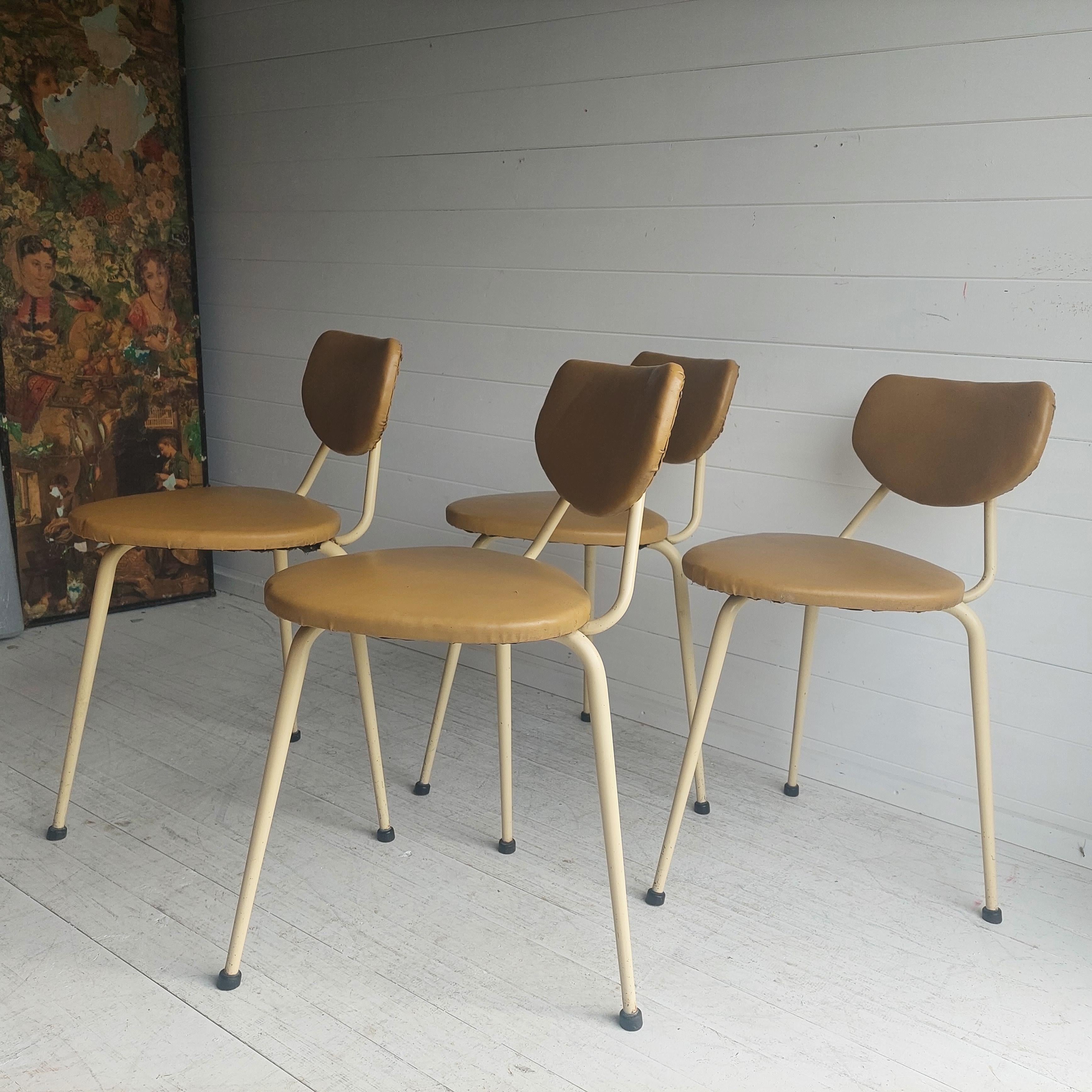 Mid Century Retro Tubular vinyl 4  Stacking dining Chairs, 50s For Sale 8