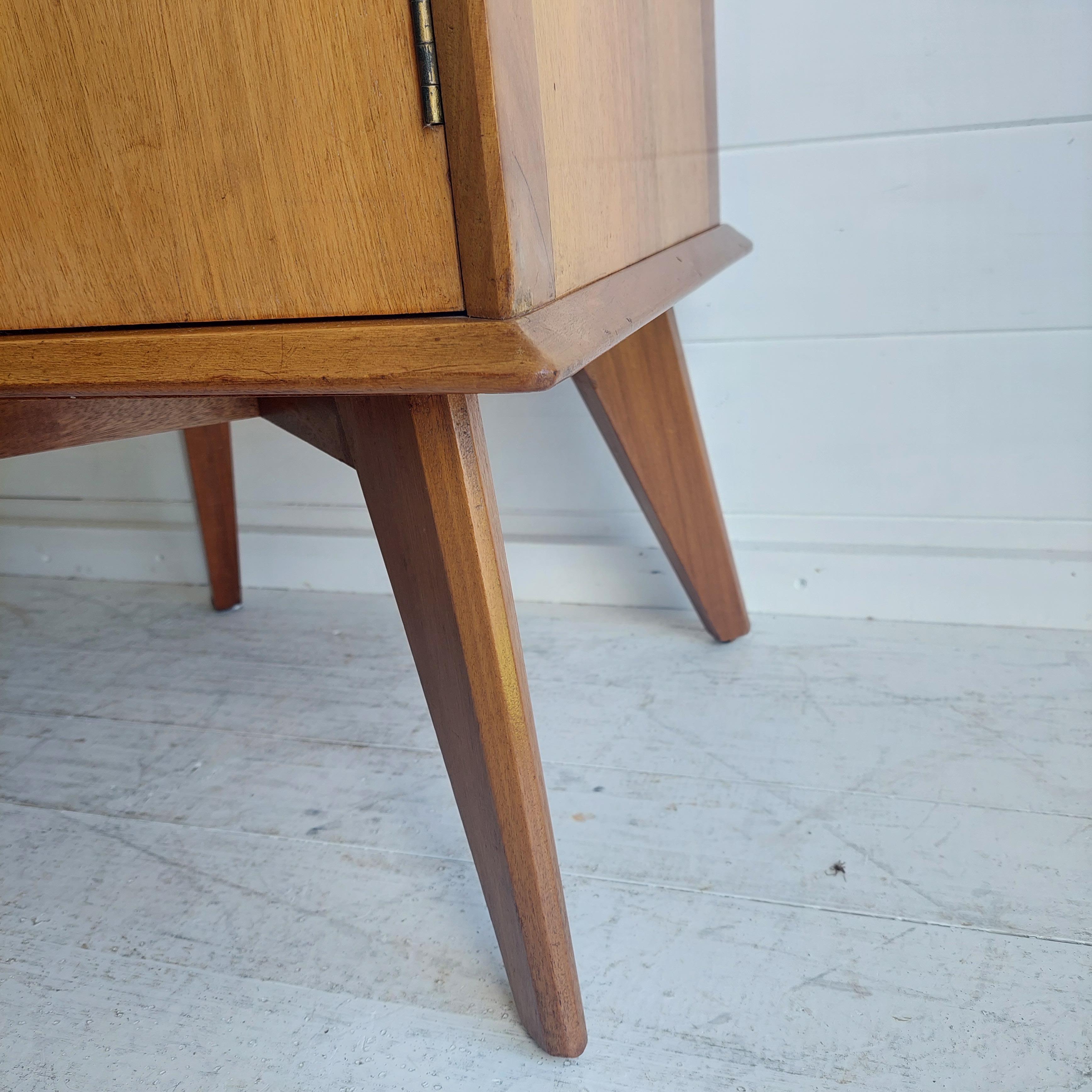 Mid Century Retro Walnut Bedside Cabinet nightsand  by Alfred Cox Vintage 1950’s 8