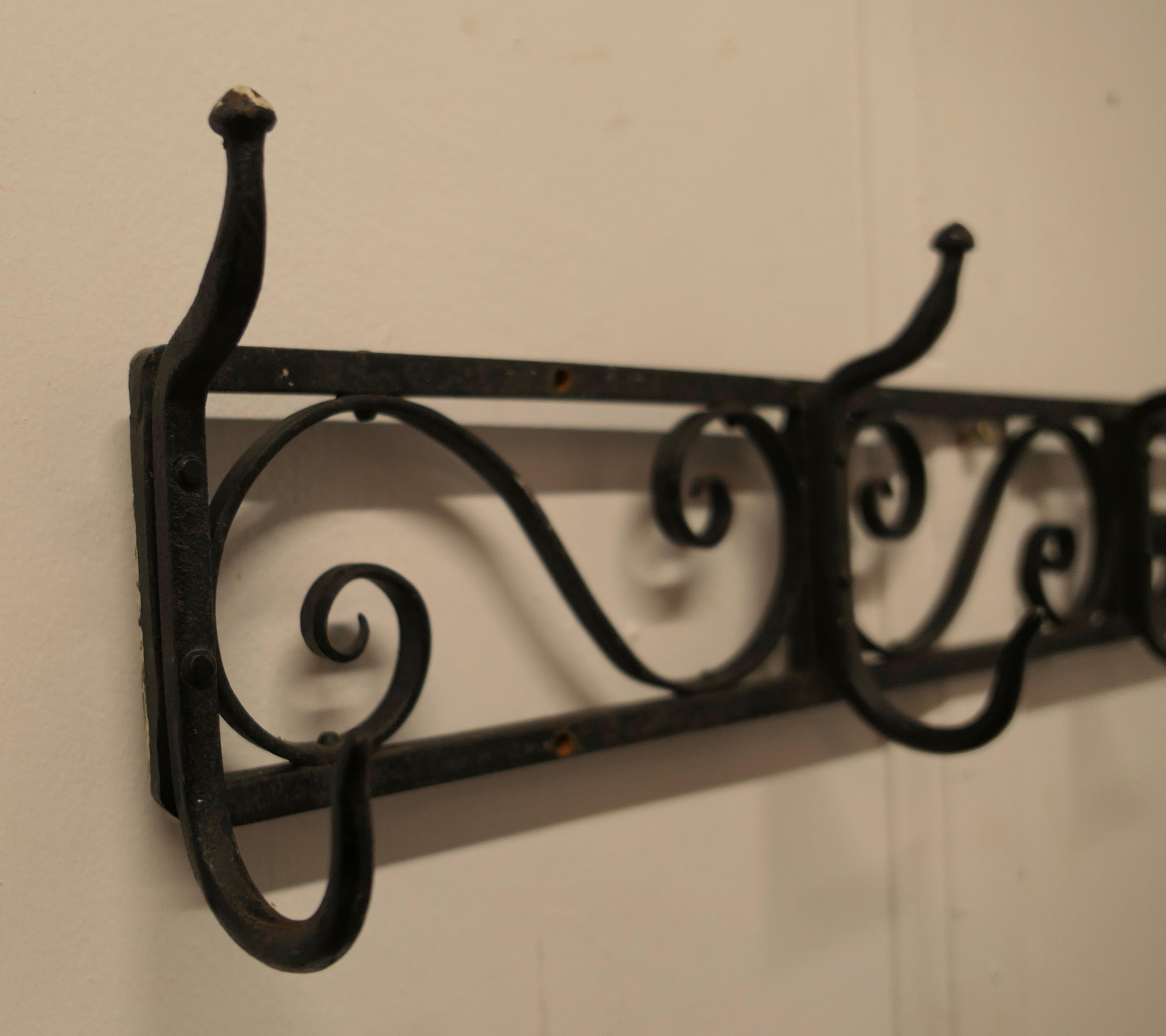 Midcentury Retro Wrought Iron Hat and Coat Rack In Good Condition For Sale In Chillerton, Isle of Wight