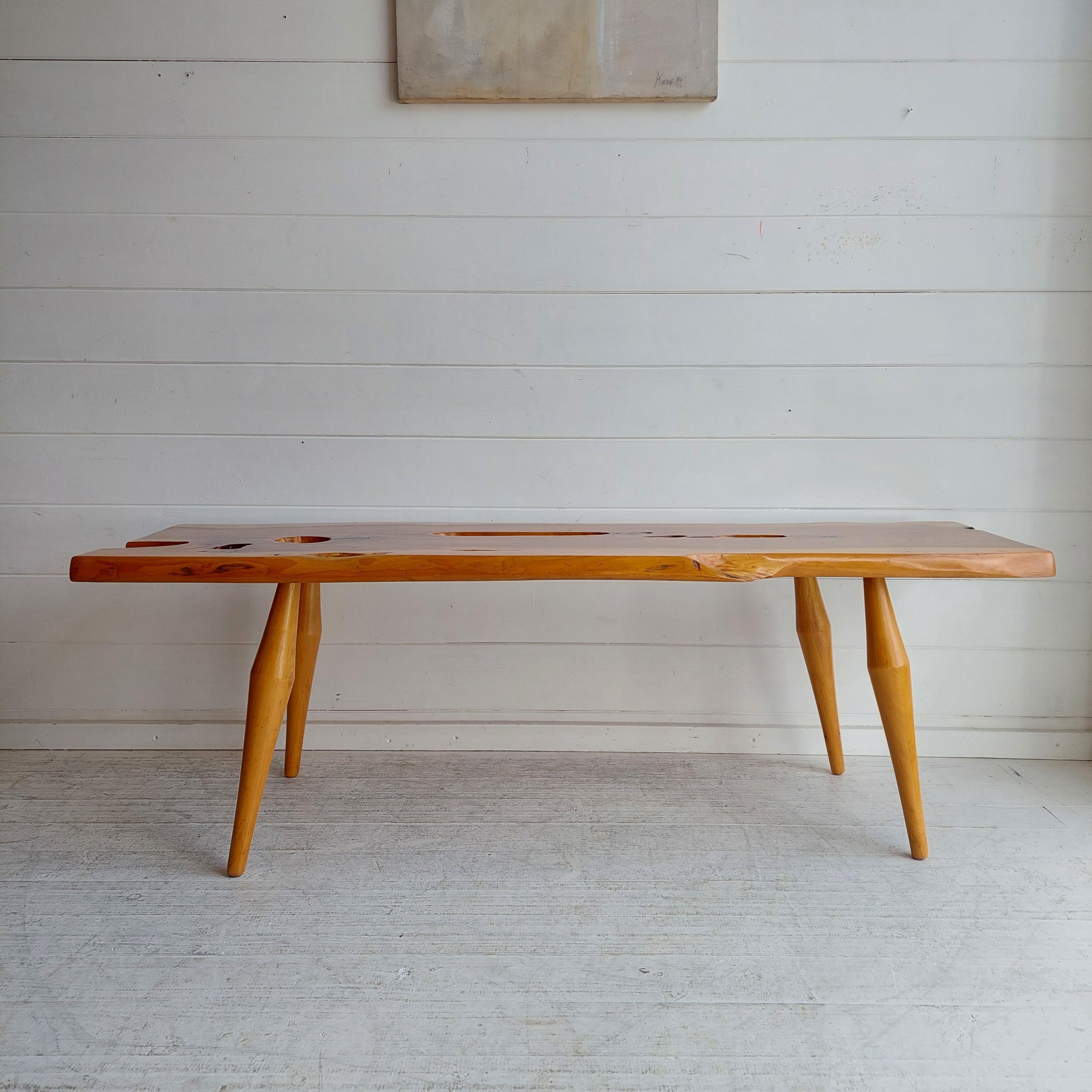 Mid Century Reynolds of Ludlow style Solid Yew Vintage Coffee Table, 60s 70s For Sale 5