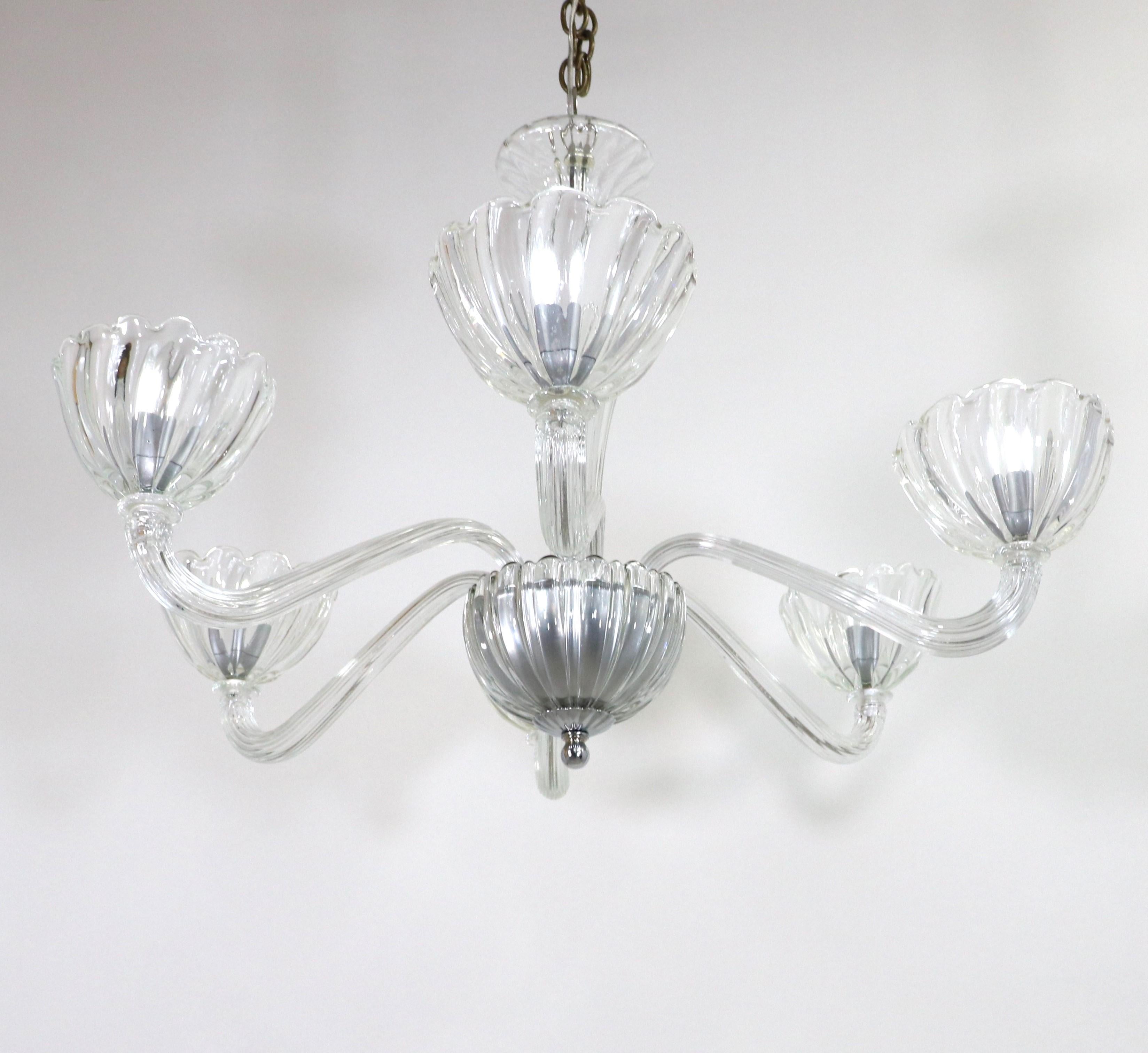 Mid-Century Modern Mid-Century Ribbed Murano Glass Chandelier with Six Scalloped Edges Bobeches