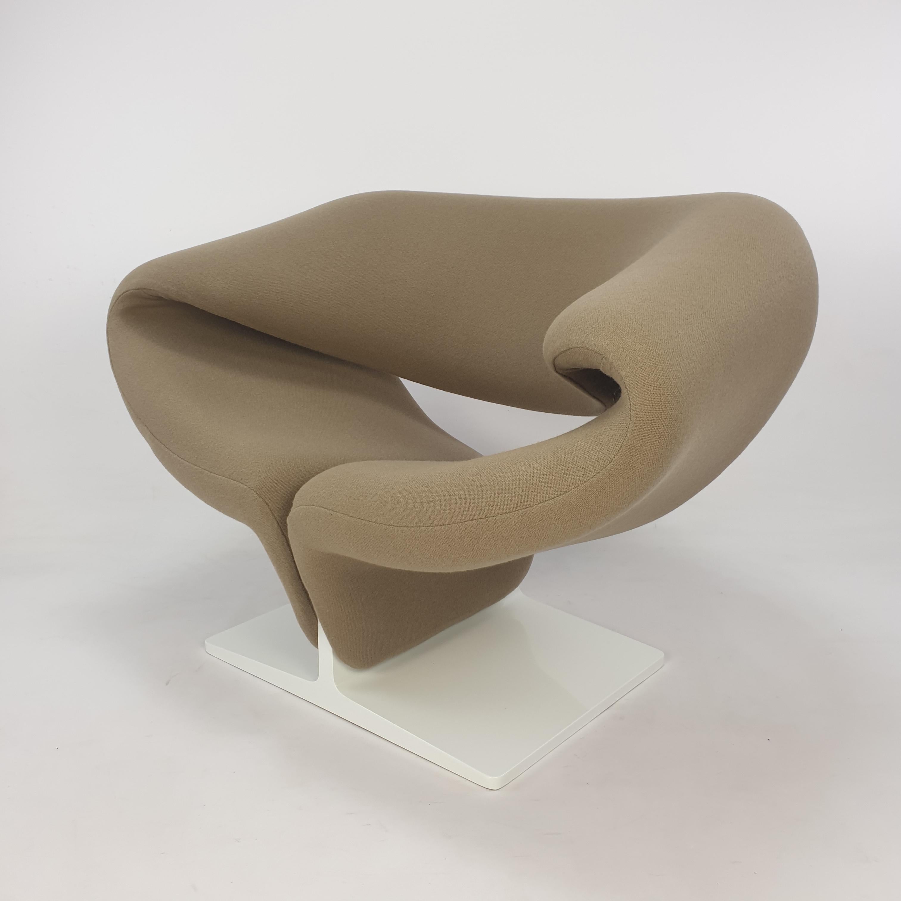 Mid-Century Modern Mid Century Ribbon Chair by Pierre Paulin for Artifort, 1960's