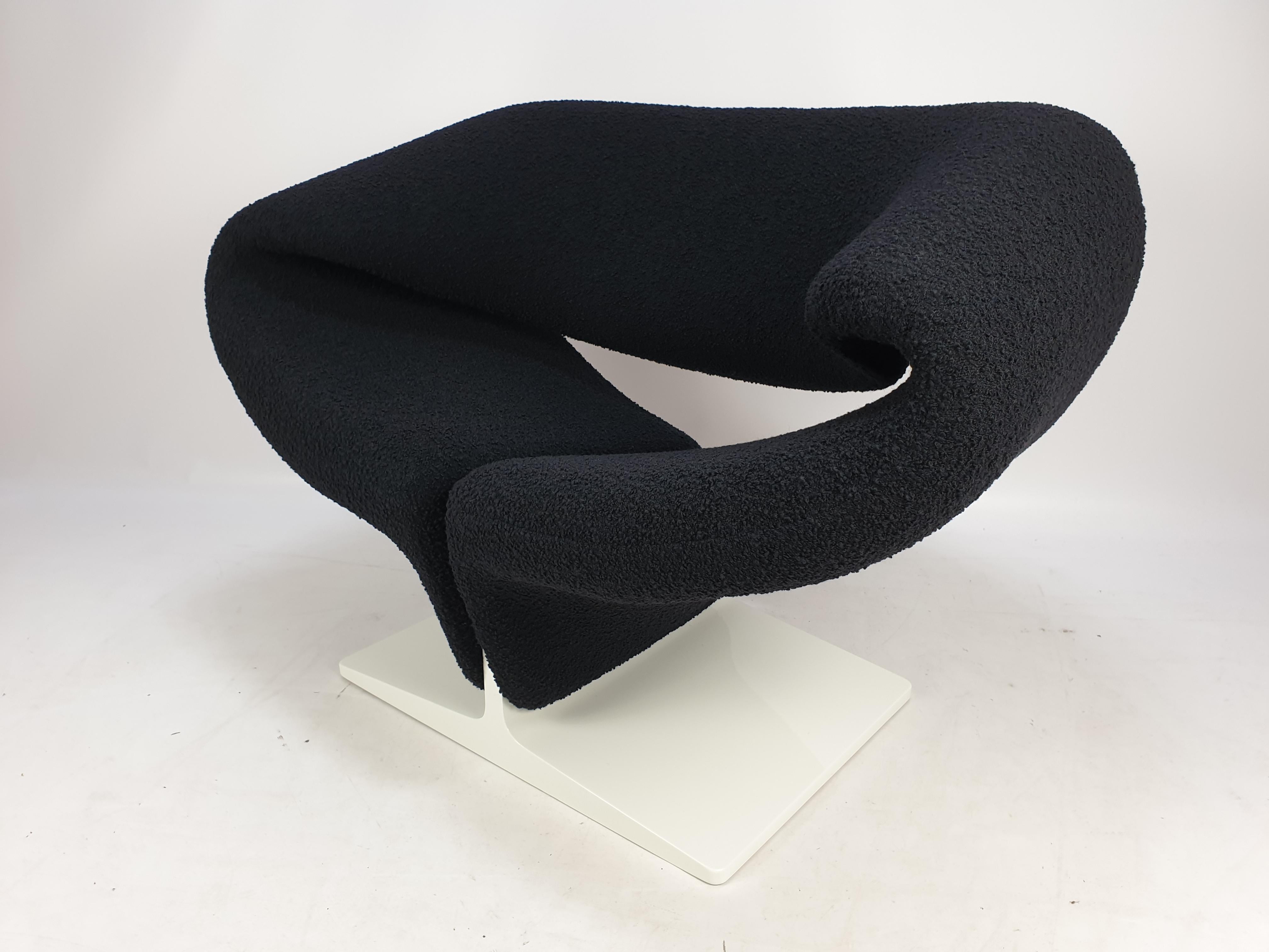 Mid-Century Modern Mid Century Ribbon Chair by Pierre Paulin for Artifort, 1960's