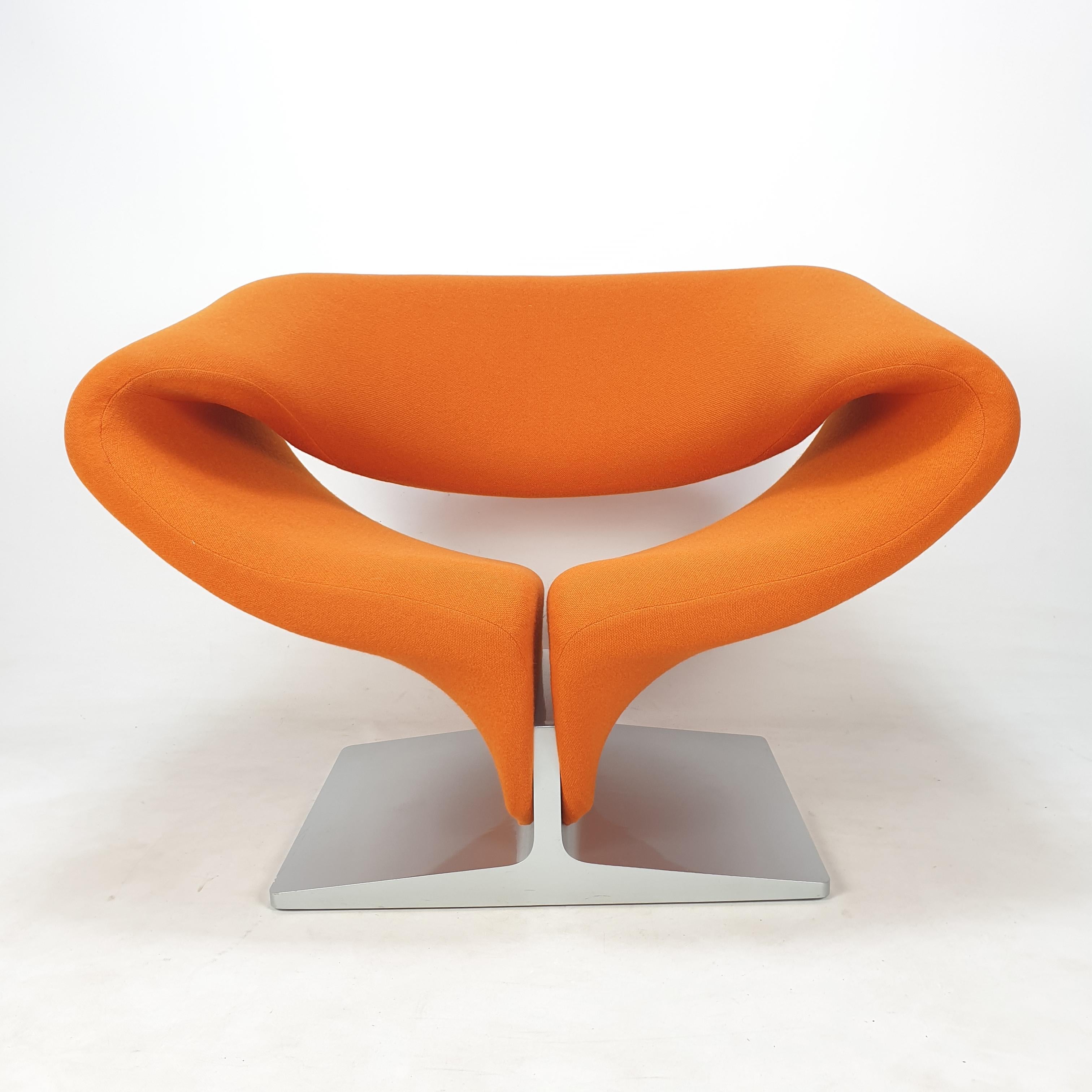 Lacquered Mid-Century Ribbon Chair by Pierre Paulin for Artifort, 1960's