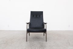 Silla de salón de mediados de siglo Rob Parry "Avanti" de respaldo alto en skai negro, años 60