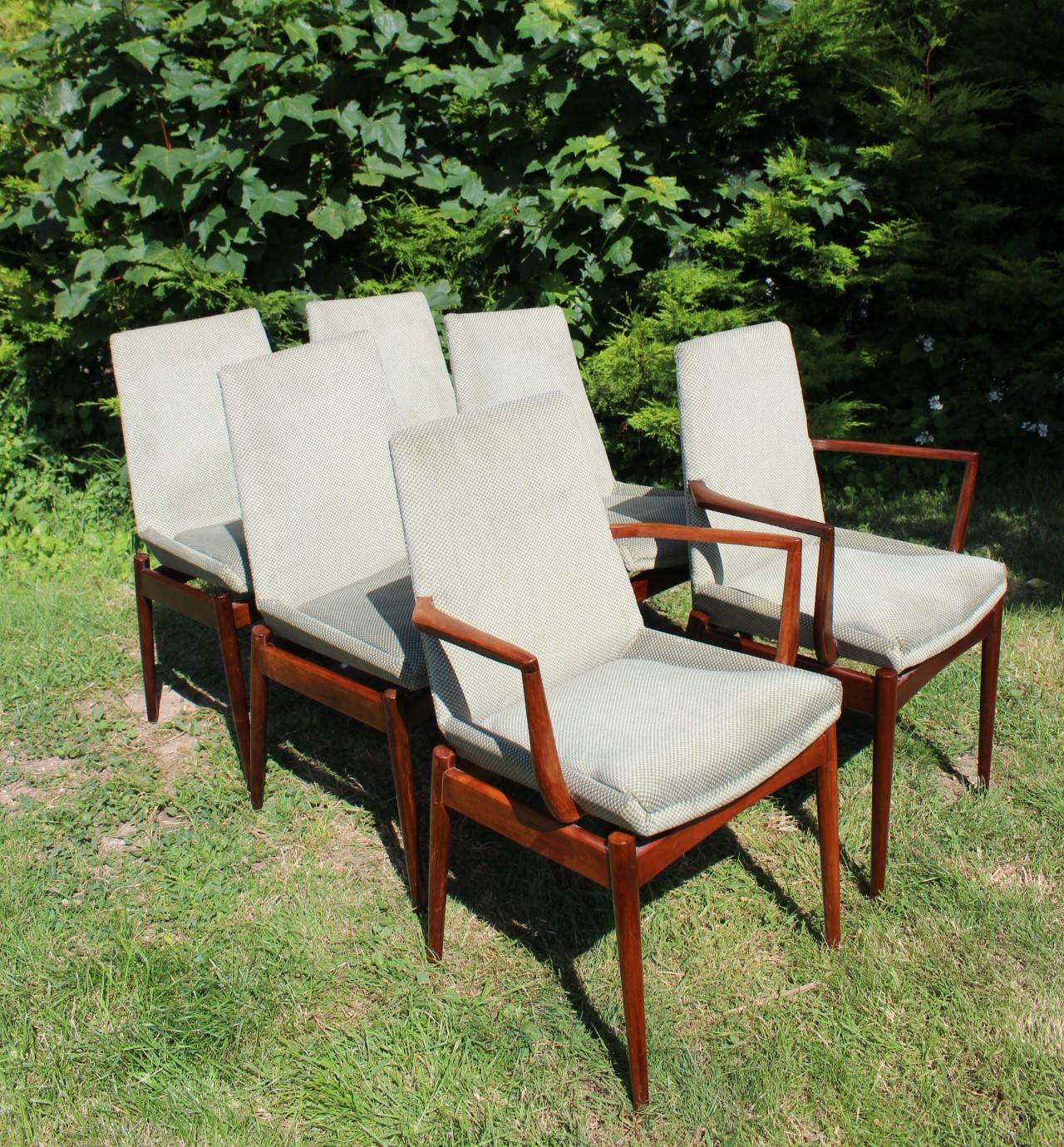 Mid Century Robert Heritage Dining Chairs By Archie Shine In Good Condition For Sale In Seaford, GB
