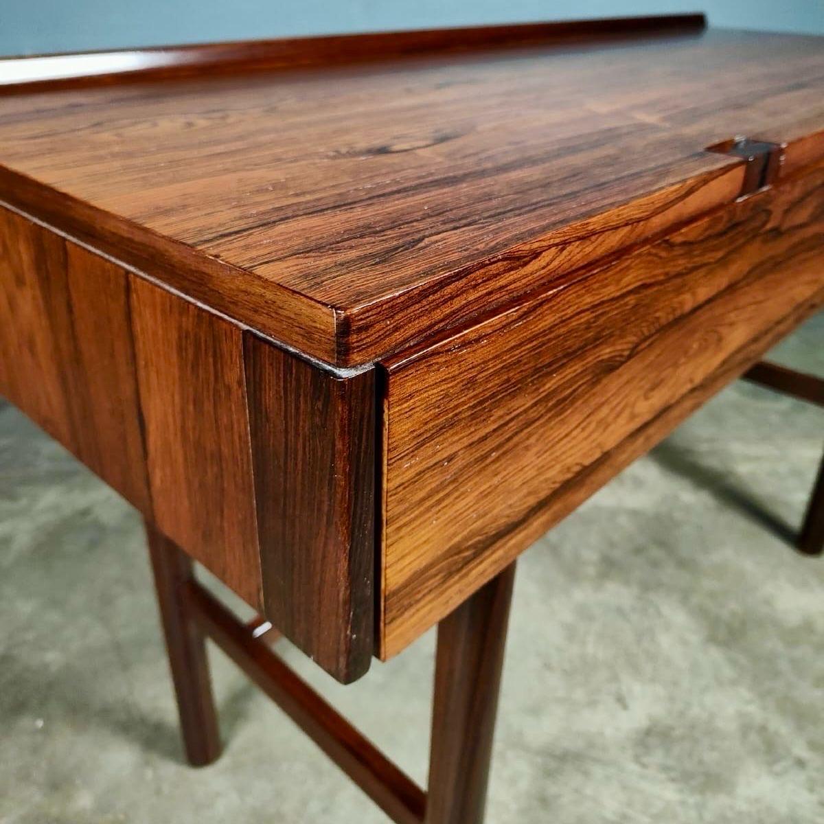 Console/bureau vintage du milieu du siècle dernier Robert Heritage pour Archie Shine en vente 1