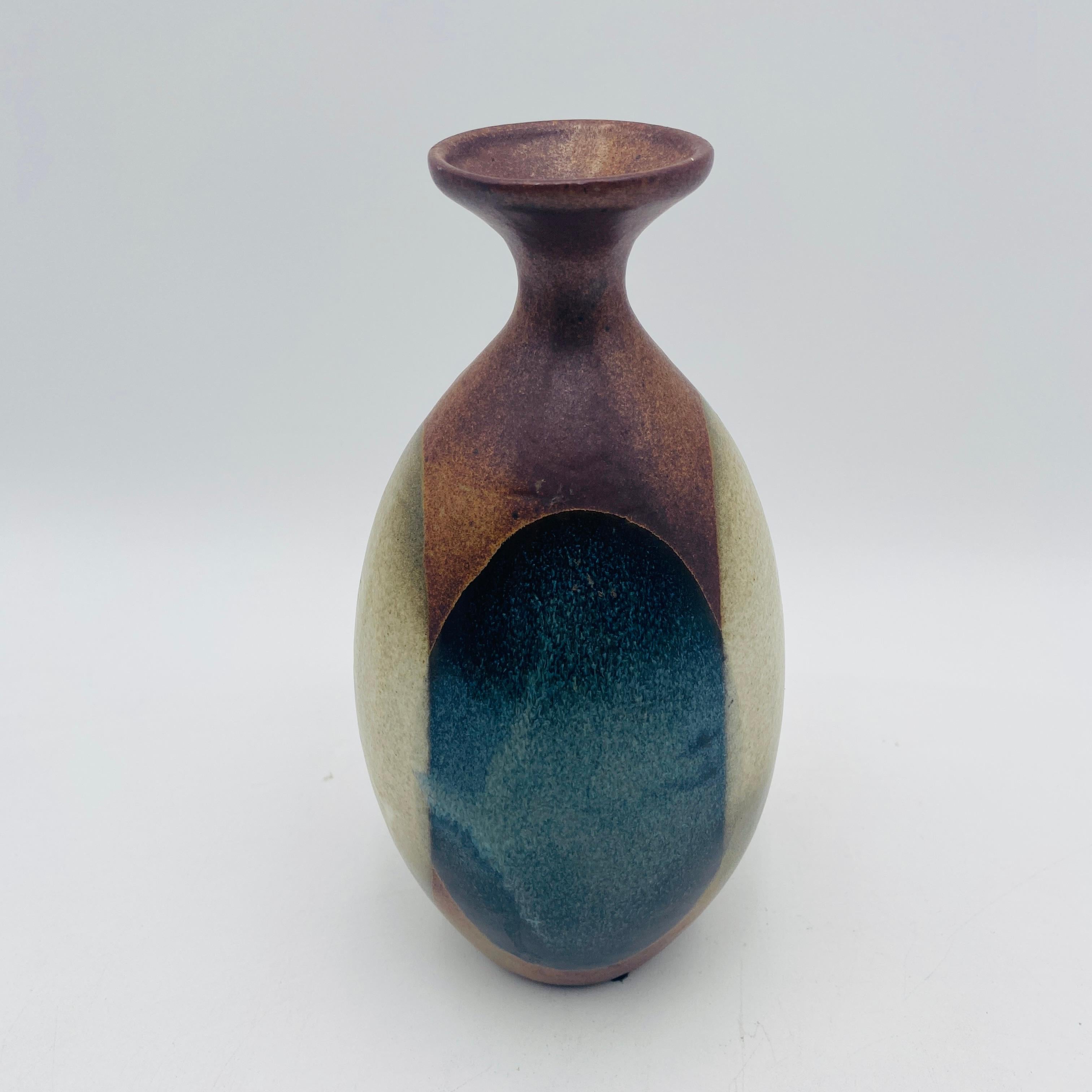 Smaltato Vaso a goccia di metà secolo Robert Maxwell Pottery Craft California Design 1970s in vendita