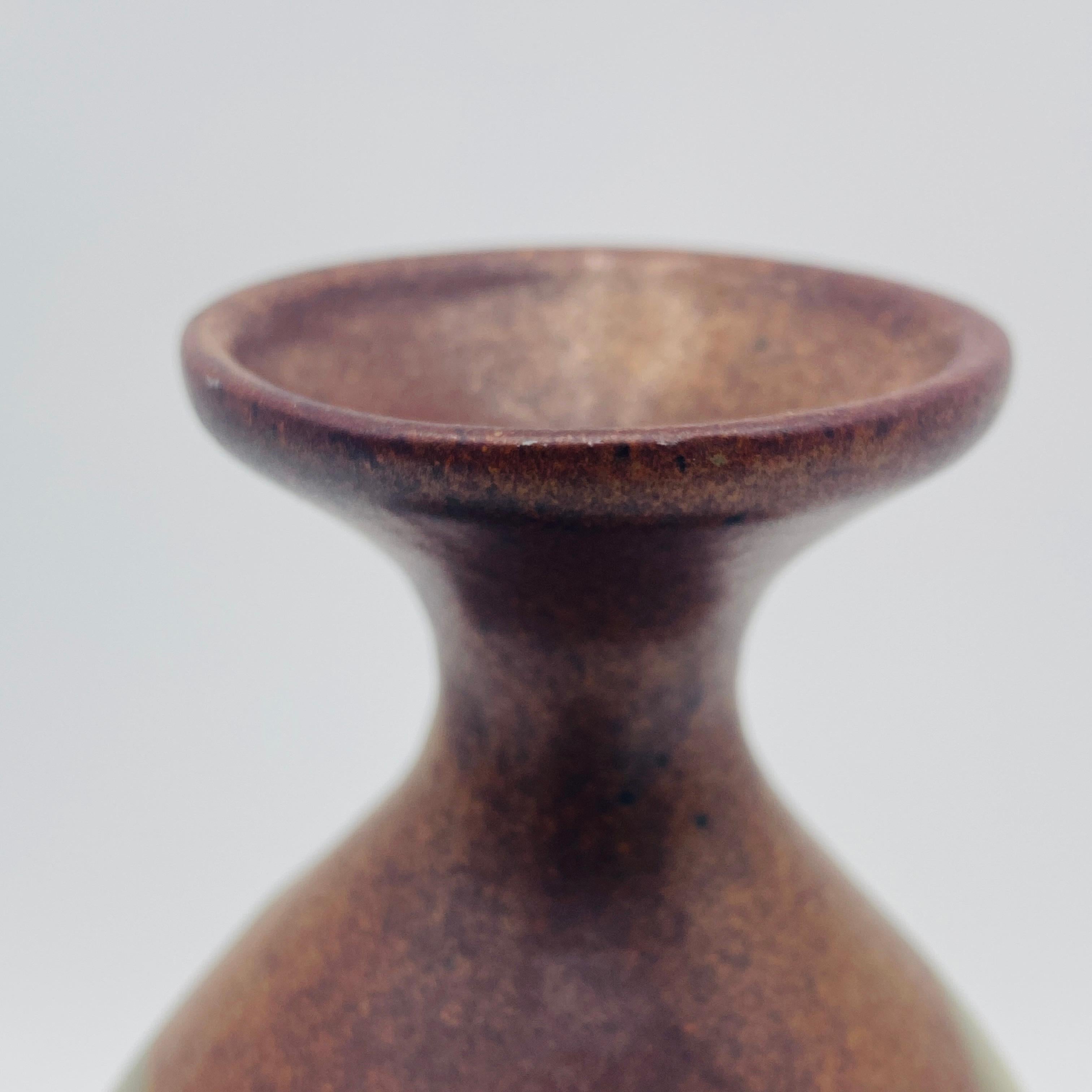 Fine XX secolo Vaso a goccia di metà secolo Robert Maxwell Pottery Craft California Design 1970s in vendita