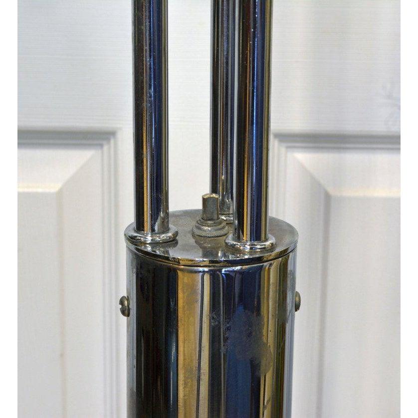 Verchromte Wasserfall-Stehlampe mit Glasschirmen im Robert Sonneman-Stil aus der Mitte des Jahrhunderts (amerikanisch) im Angebot