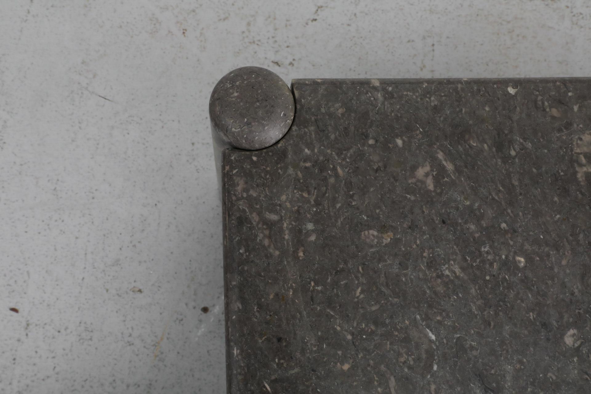 20ième siècle Table basse en pierre naturelle 