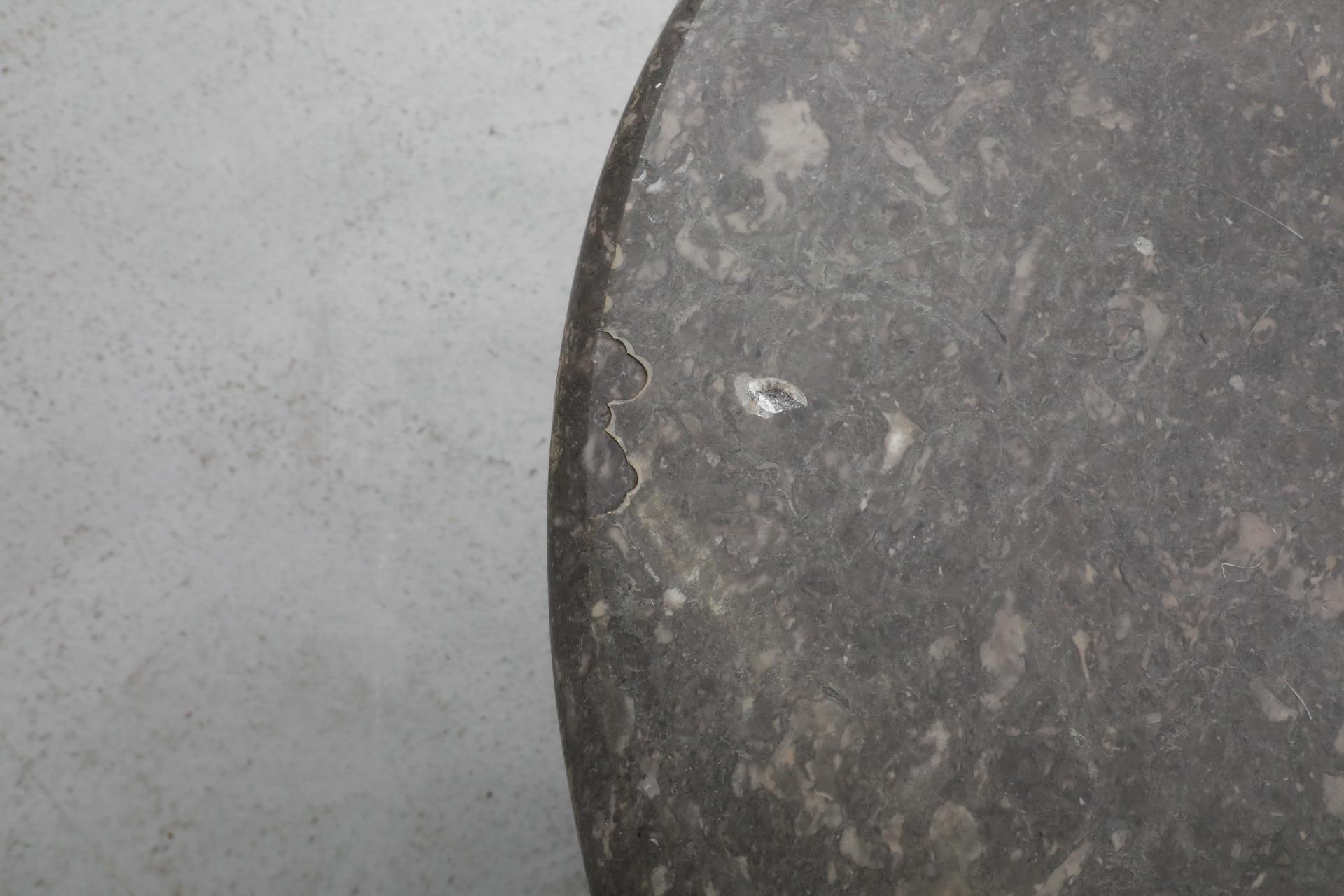 Table basse en pierre naturelle 