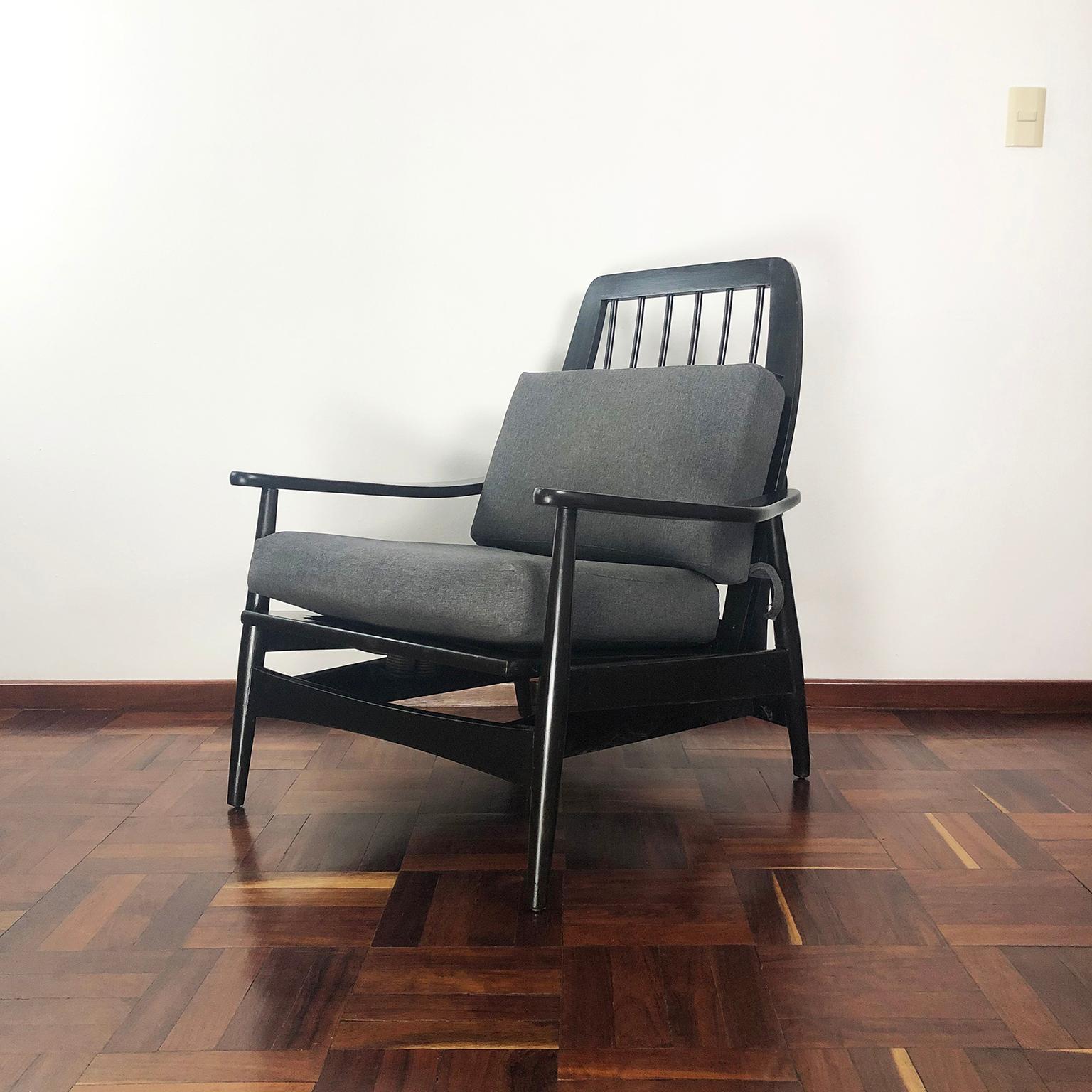Midcentury Rocking Chair by Silleria La Malinche In Good Condition In Mexico City, CDMX