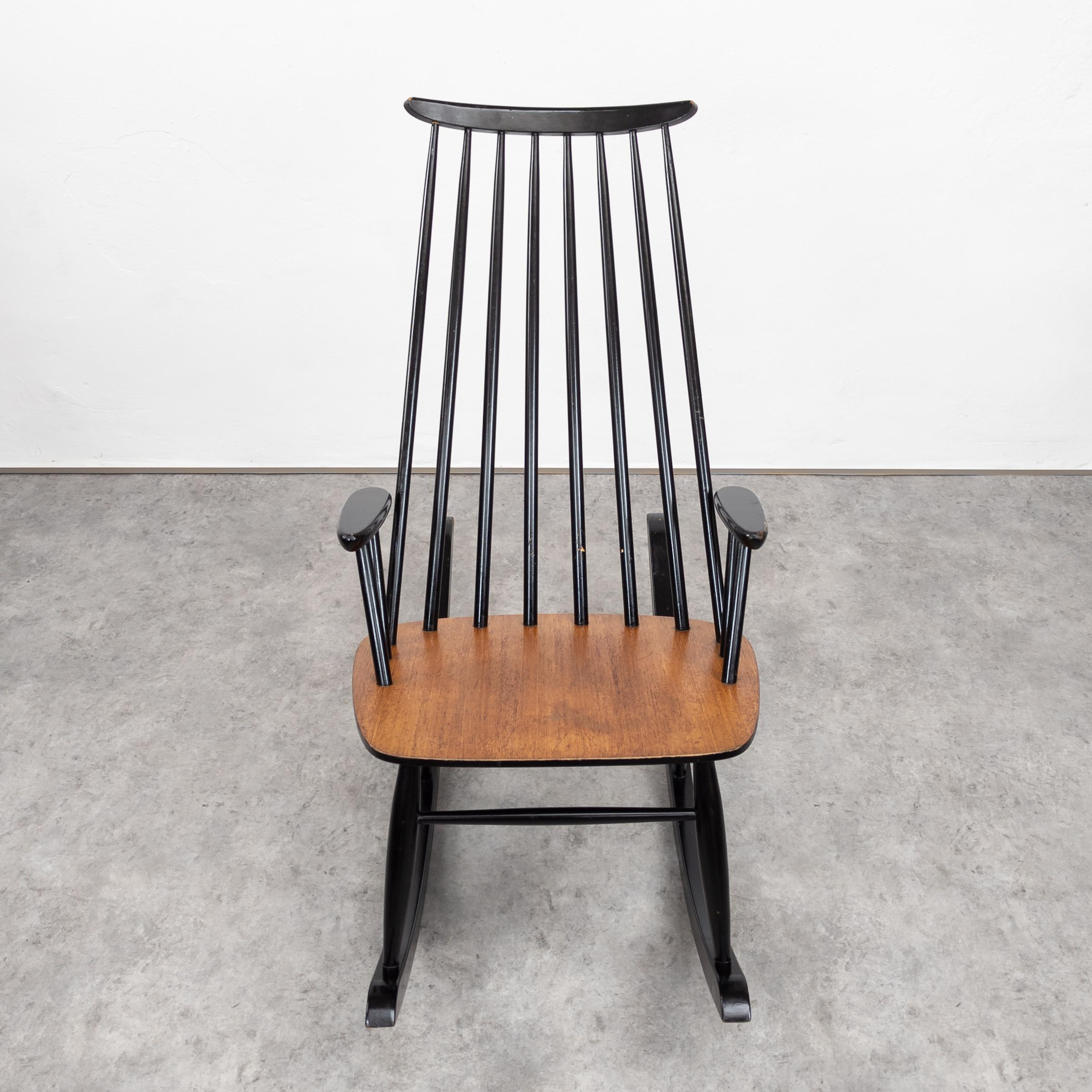 Finnish Mid-Century Rocking Chair by Varjosen Puunjalostus for Uusikylä