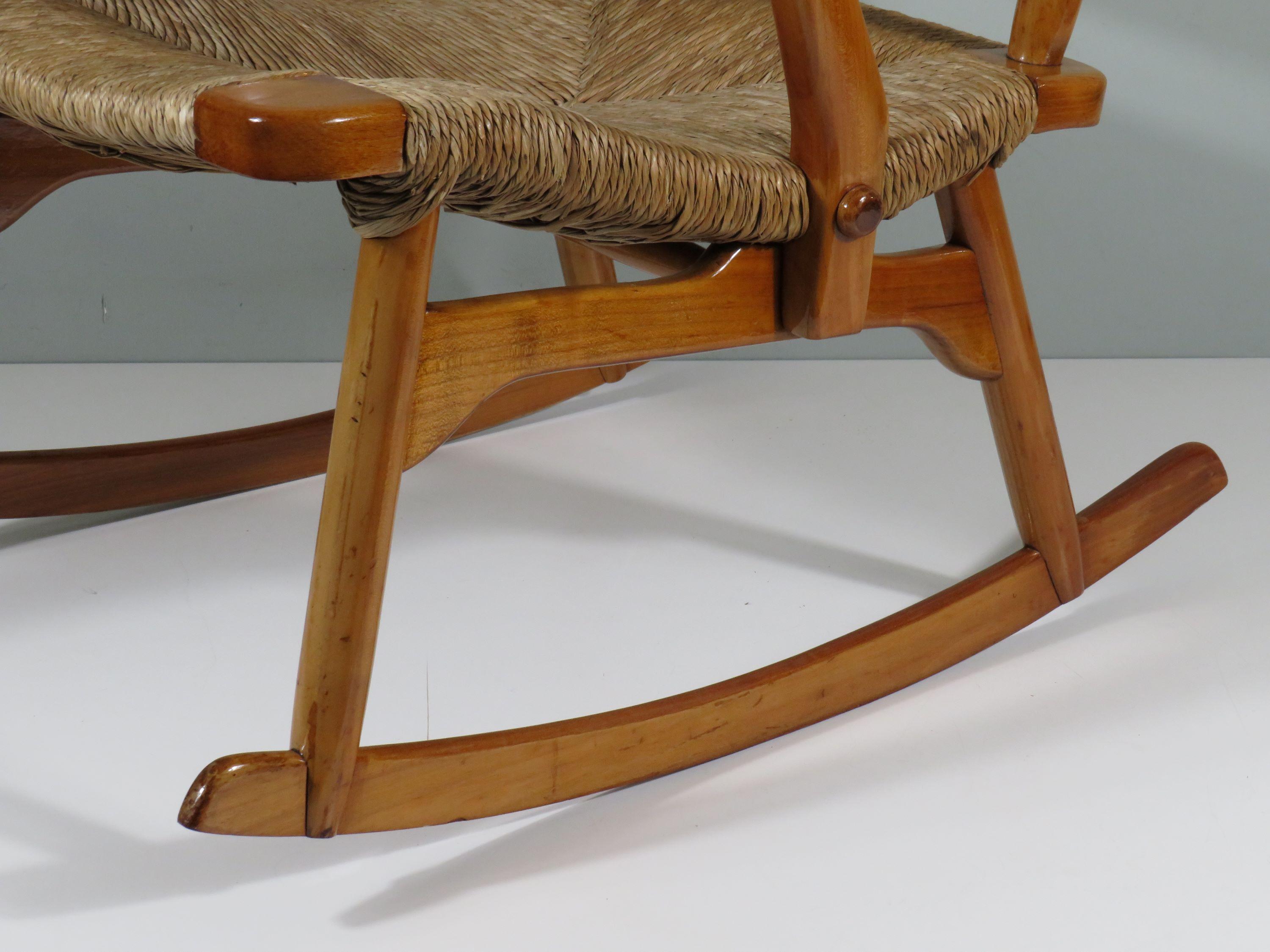 Mid century Rocking chair, De Ster - Gelderland Netherlands 1950-1960 For Sale 2