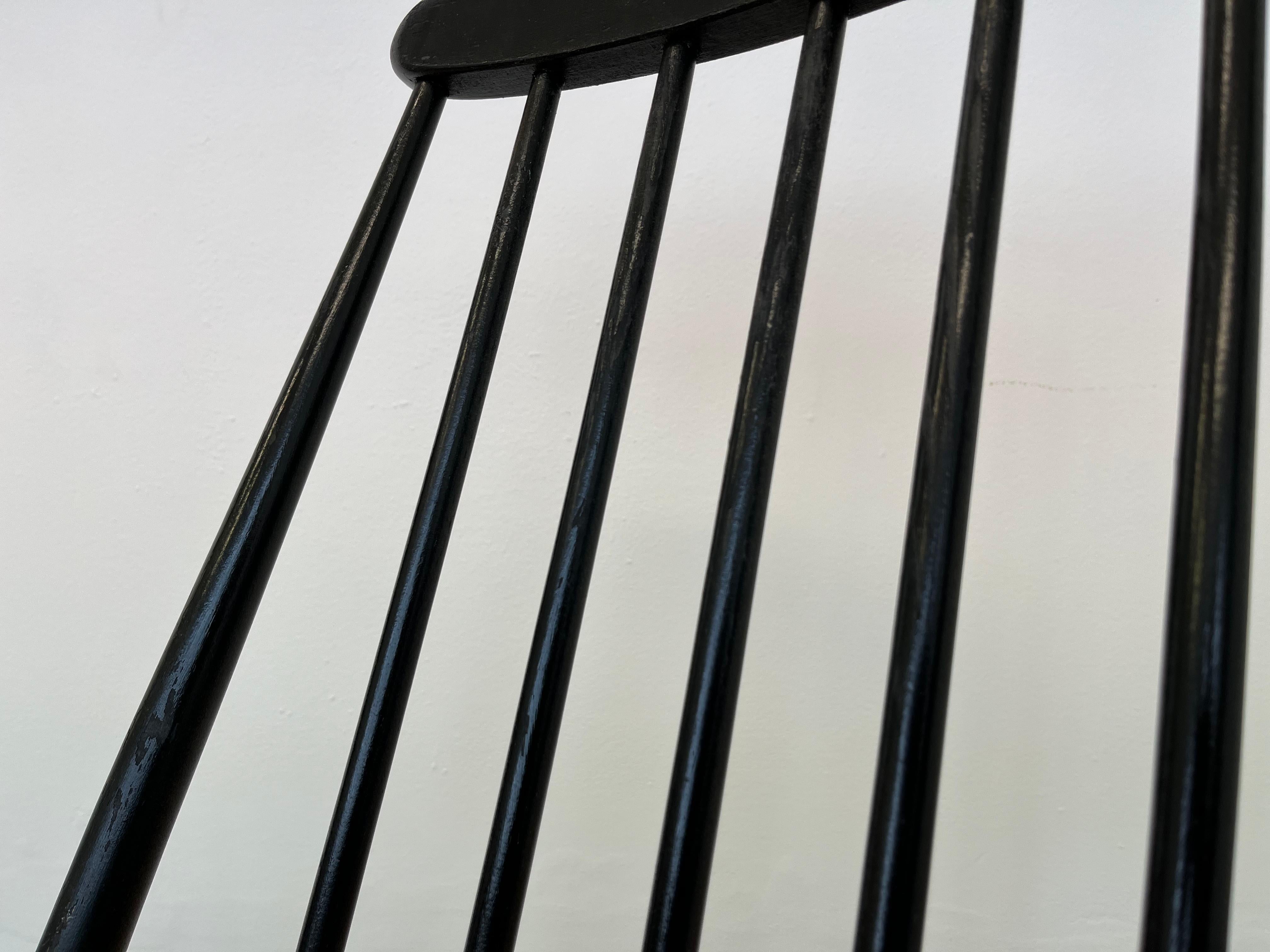 Laqué Chaise à bascule du milieu du siècle conçue par Ilmari Tapiovaara, Finlande, années 1960 en vente