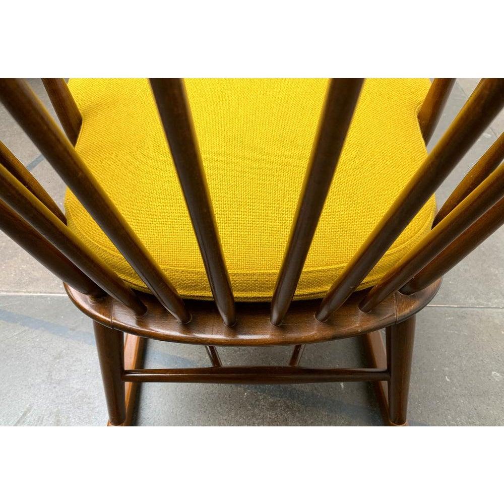 Fauteuil à bascule du milieu du siècle avec nouveau coussin Kvadrat par Børge Mogensen, années 1960 en vente 3