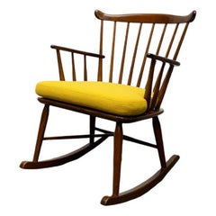Sedia a dondolo di metà secolo con cuscino New Kvadrat di Børge Mogensen, anni '60
