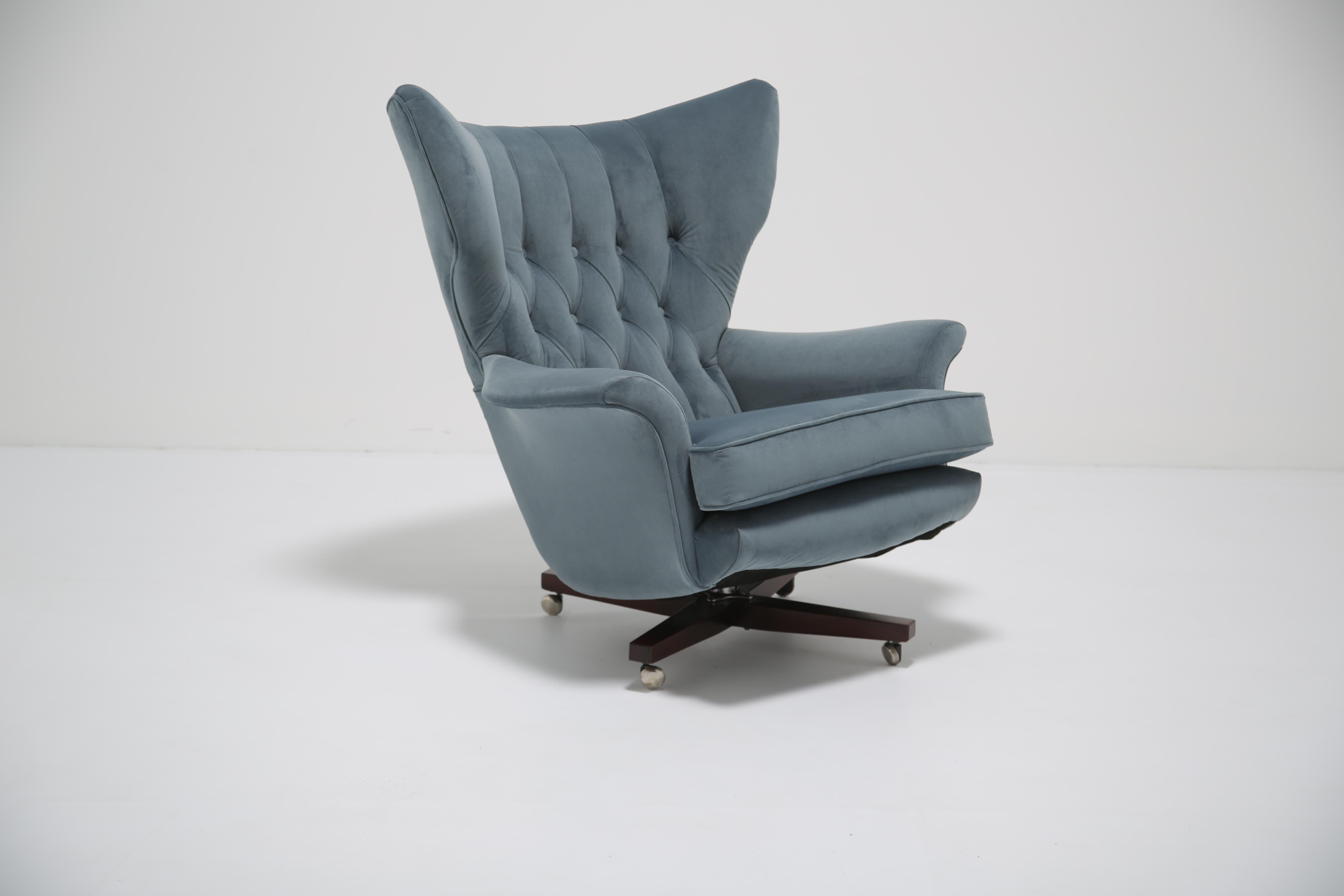 The iconic Model 6250 lounge chair, often nicknamed the “Blofeld chair” after its appearance in classic James Bond films, is a celebrated design by G-Plan from the late 1960s. This example has been professionally restored and reupholstered in a