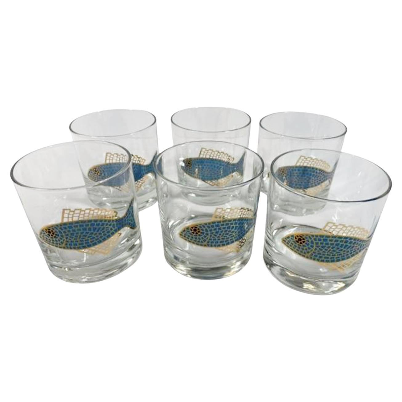 Vasos Rocks de mediados de siglo con pez "mosaico" en dorado y azul de Couroc