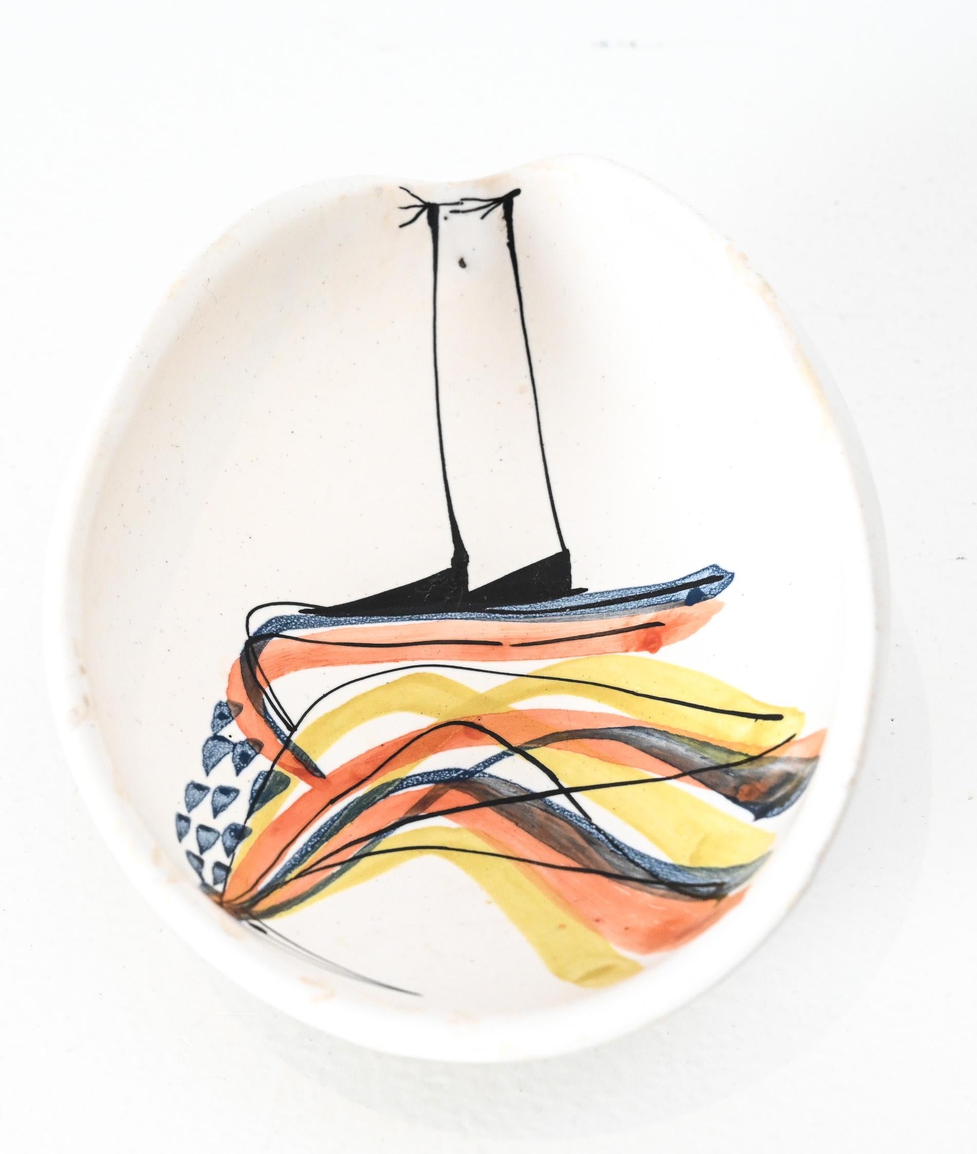 mid century Roger Capron ceramic vide poche with bird motif For Sale 7