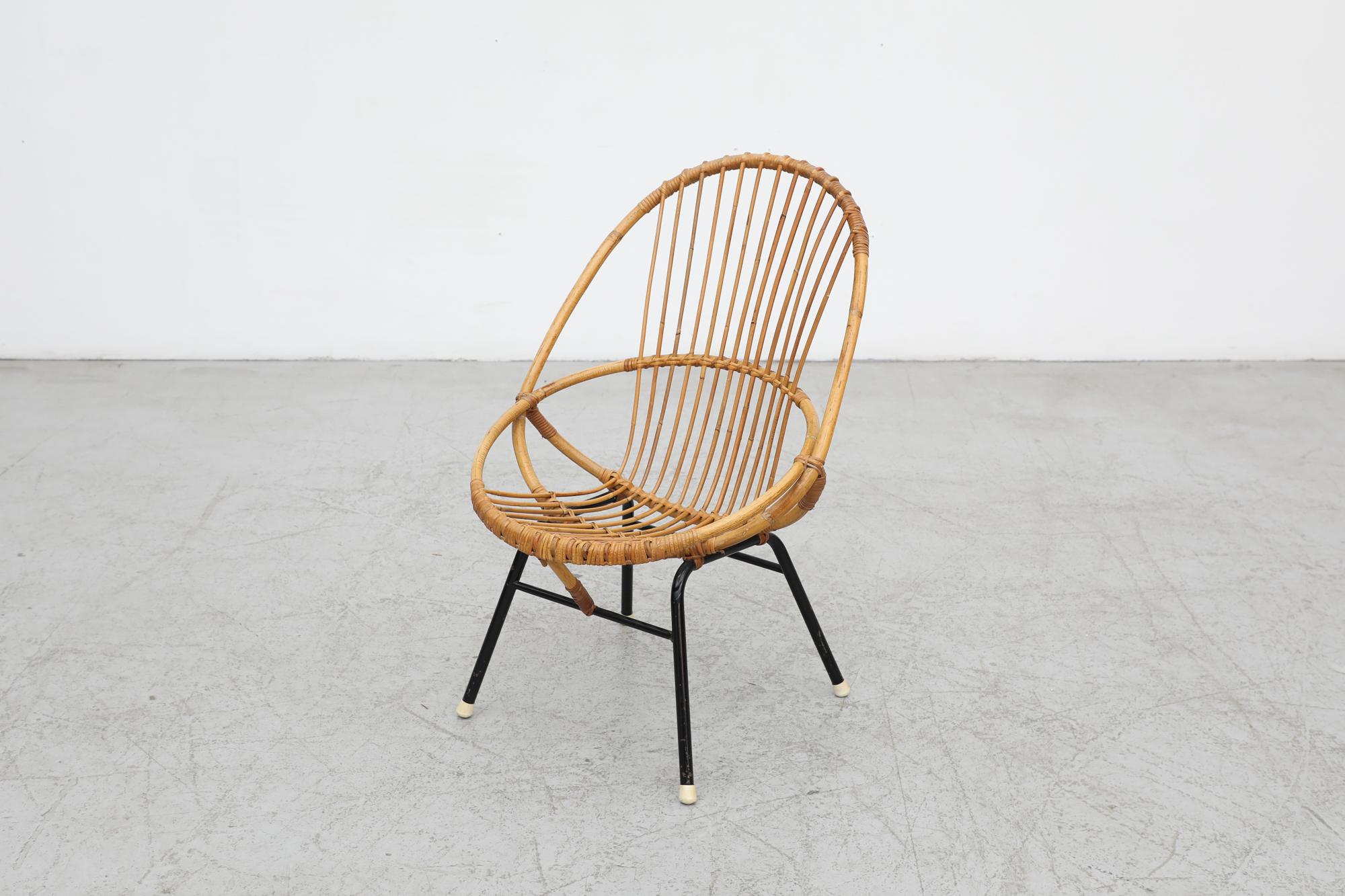 Mid-Century Rohe Noordwolde Bamboo Hoop Chair with Black Frame In Good Condition For Sale In Los Angeles, CA