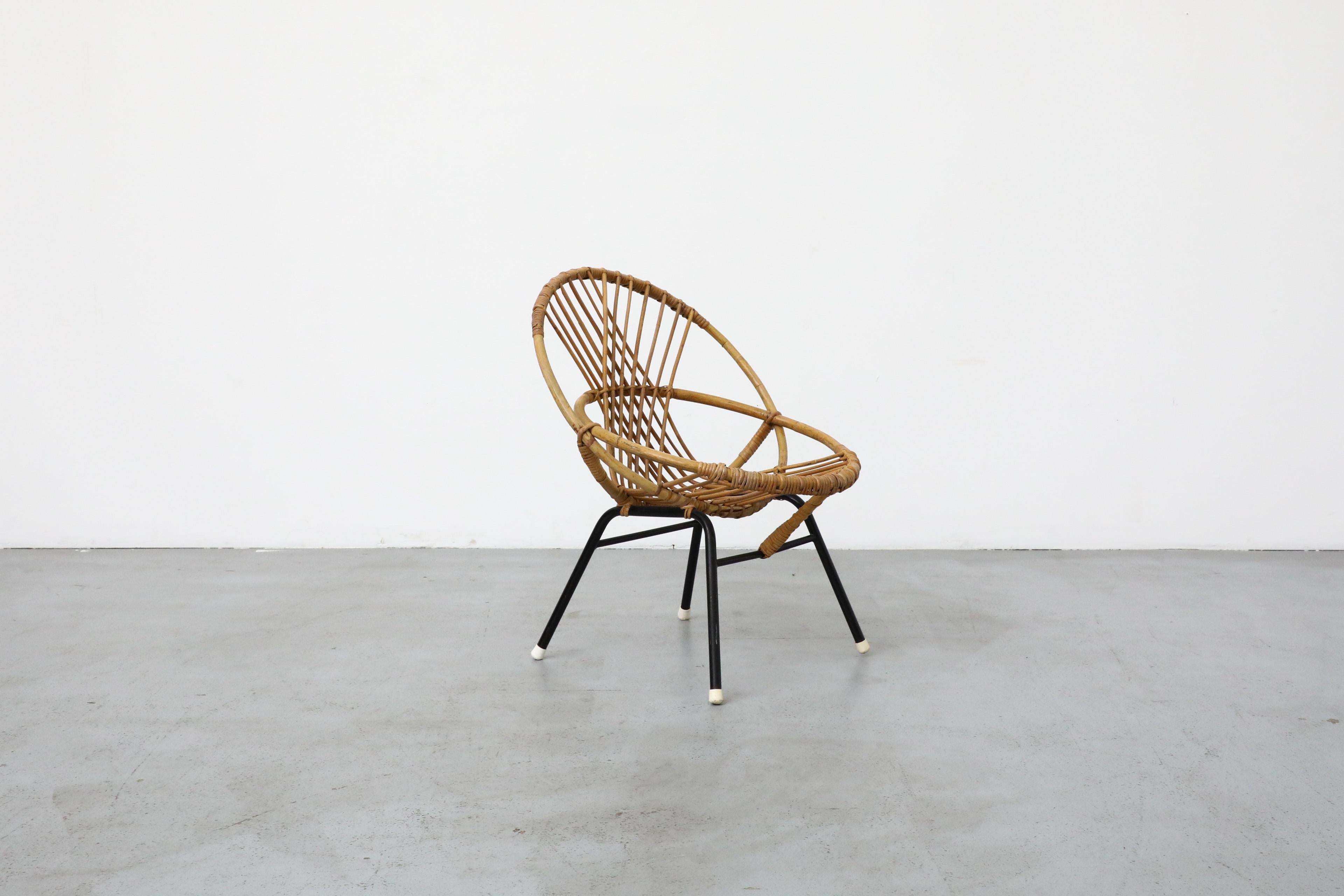 Mid-Century Rohe Noordwolde Bamboo Hoop Chair with Black Enameled Legs For Sale 1