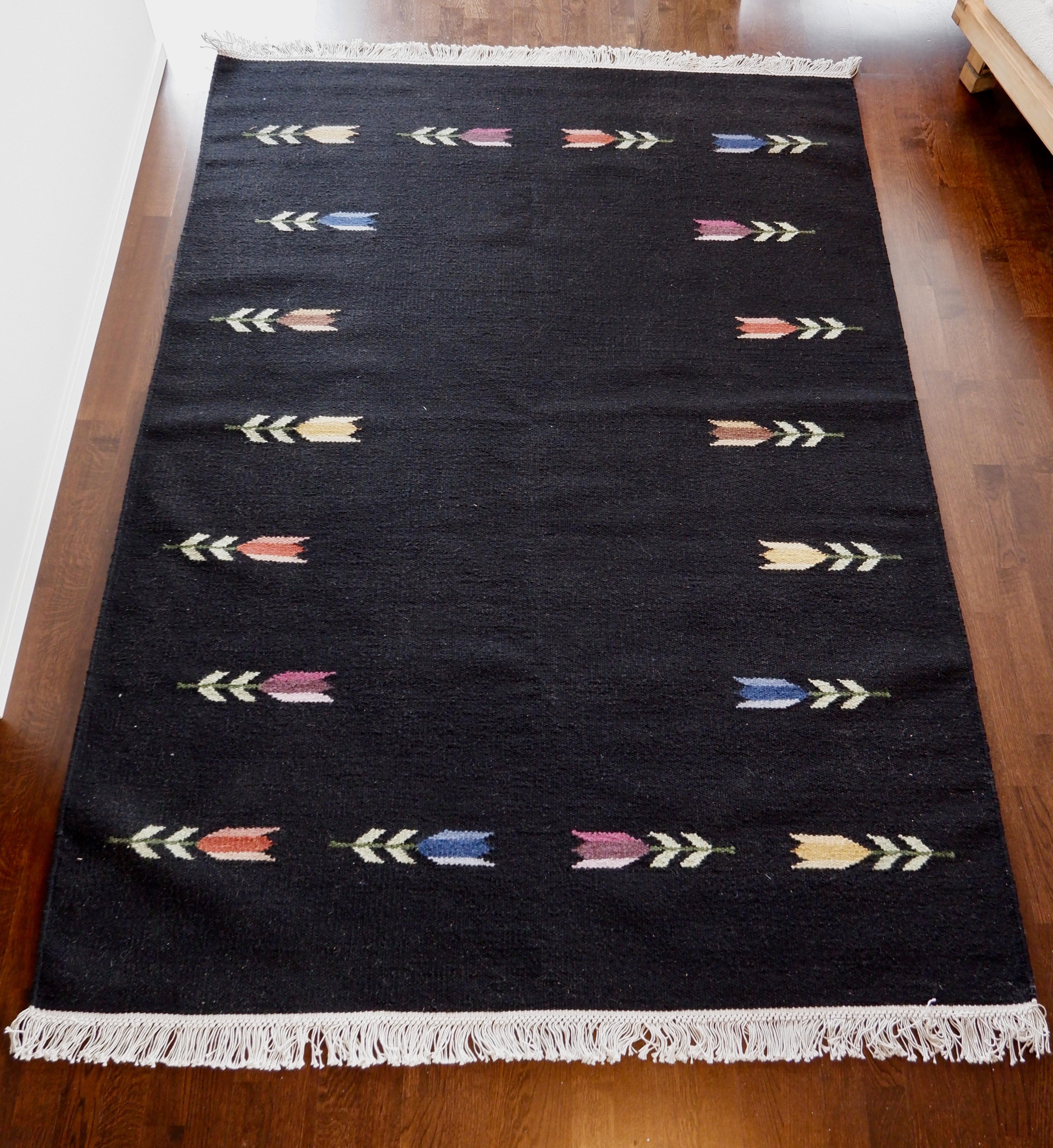 Scandinavian Modern Midcentury Röllakan Carpet from Sweden.  For Sale
