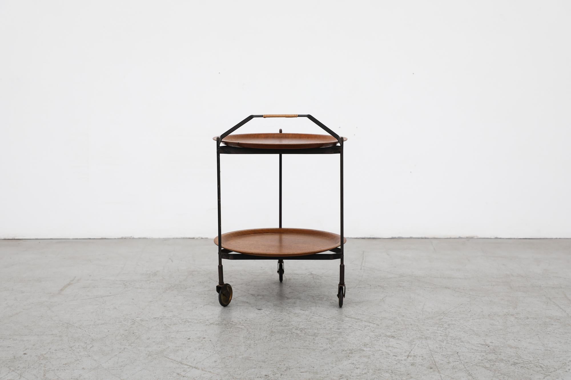 Mid-Century Rolling Cart with Folding Black Frame and Removable Teak Trays In Good Condition For Sale In Los Angeles, CA