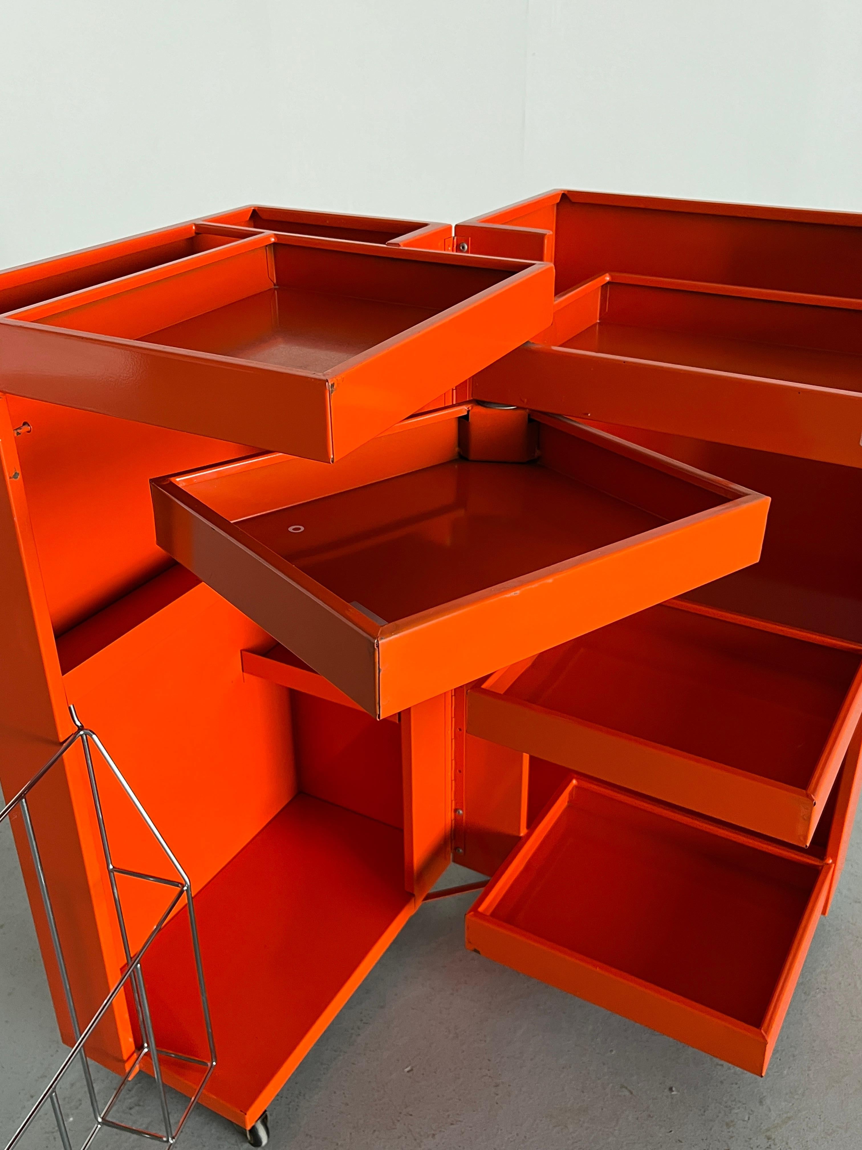 Rolling Office Trolley oder Vintage Toolbox aus orangefarbenem Blech aus der Mitte des Jahrhunderts, 70er Jahre im Angebot 1