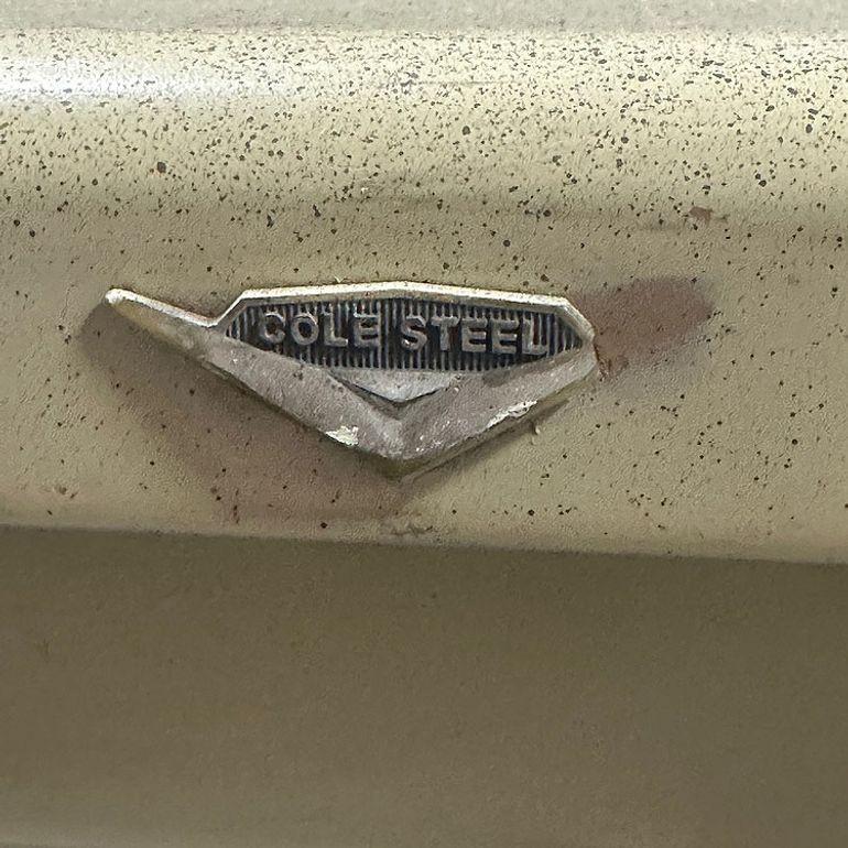 Mid-Century Rolling Tanker Work Task Desk by Cole Steel In Good Condition For Sale In Van Nuys, CA