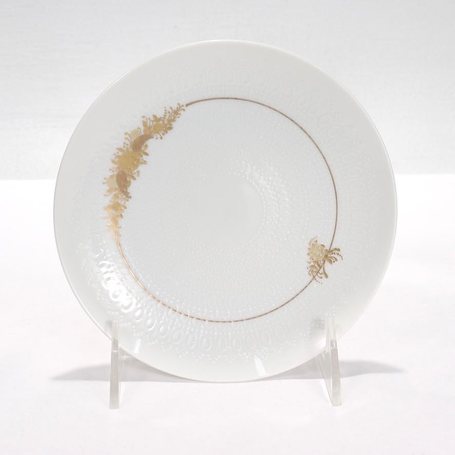 Gilt Mid-Century Romanze Porcelain Dinner Service by Bjorn Wiinblad for Rosenthal For Sale