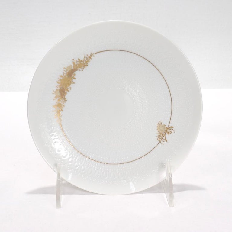 Mid-Century Romanze Porcelain Dinner Service by Bjorn Wiinblad for Rosenthal In Good Condition For Sale In Philadelphia, PA