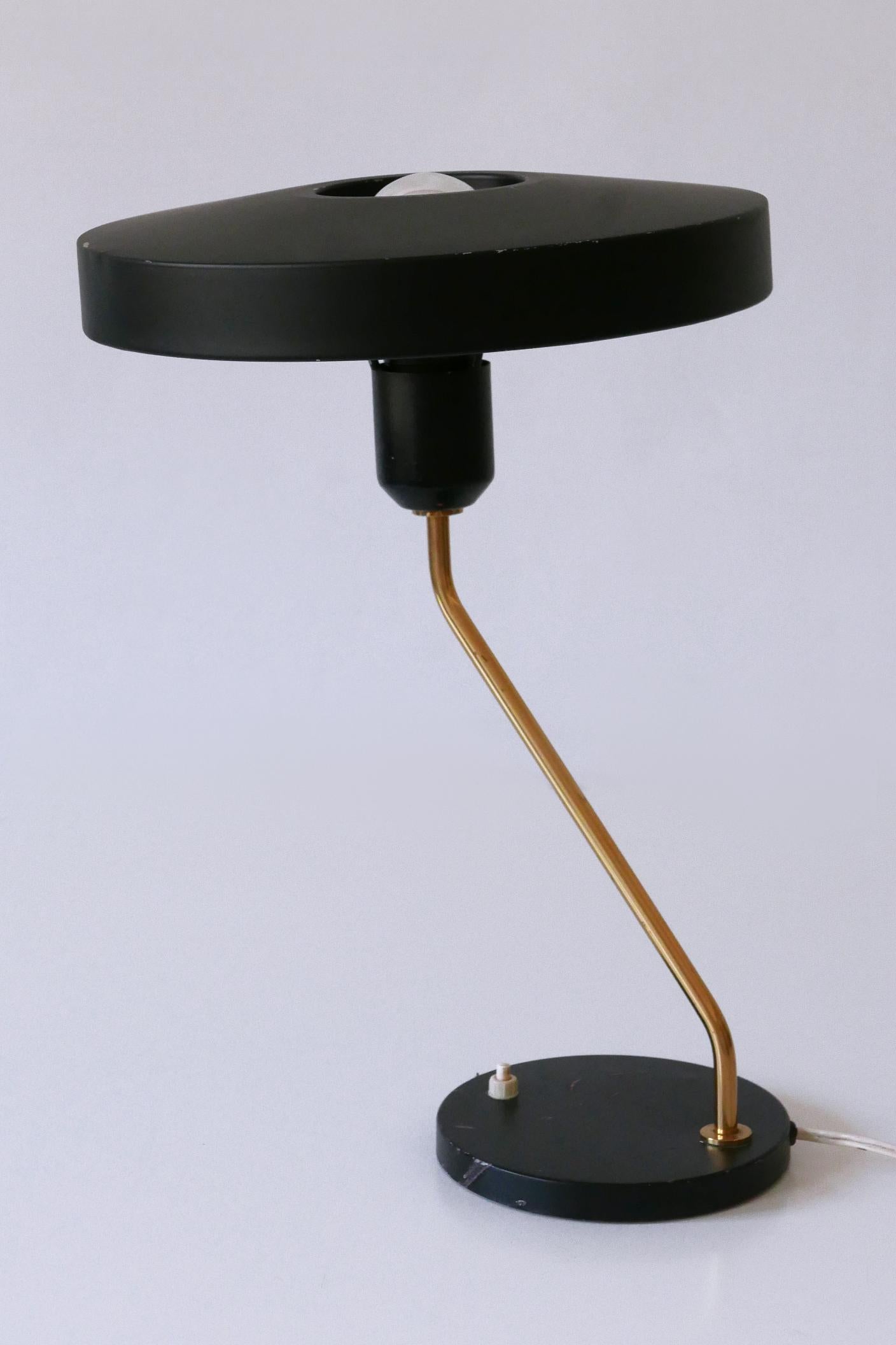 Mid-Century Romeo Table Lamp or Desk Light by Louis Kalff for Philips 1950s For Sale 2