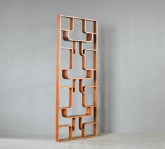 Separador de ambientes de mediados de siglo, por Ludvik Volak, alrededor de 1960