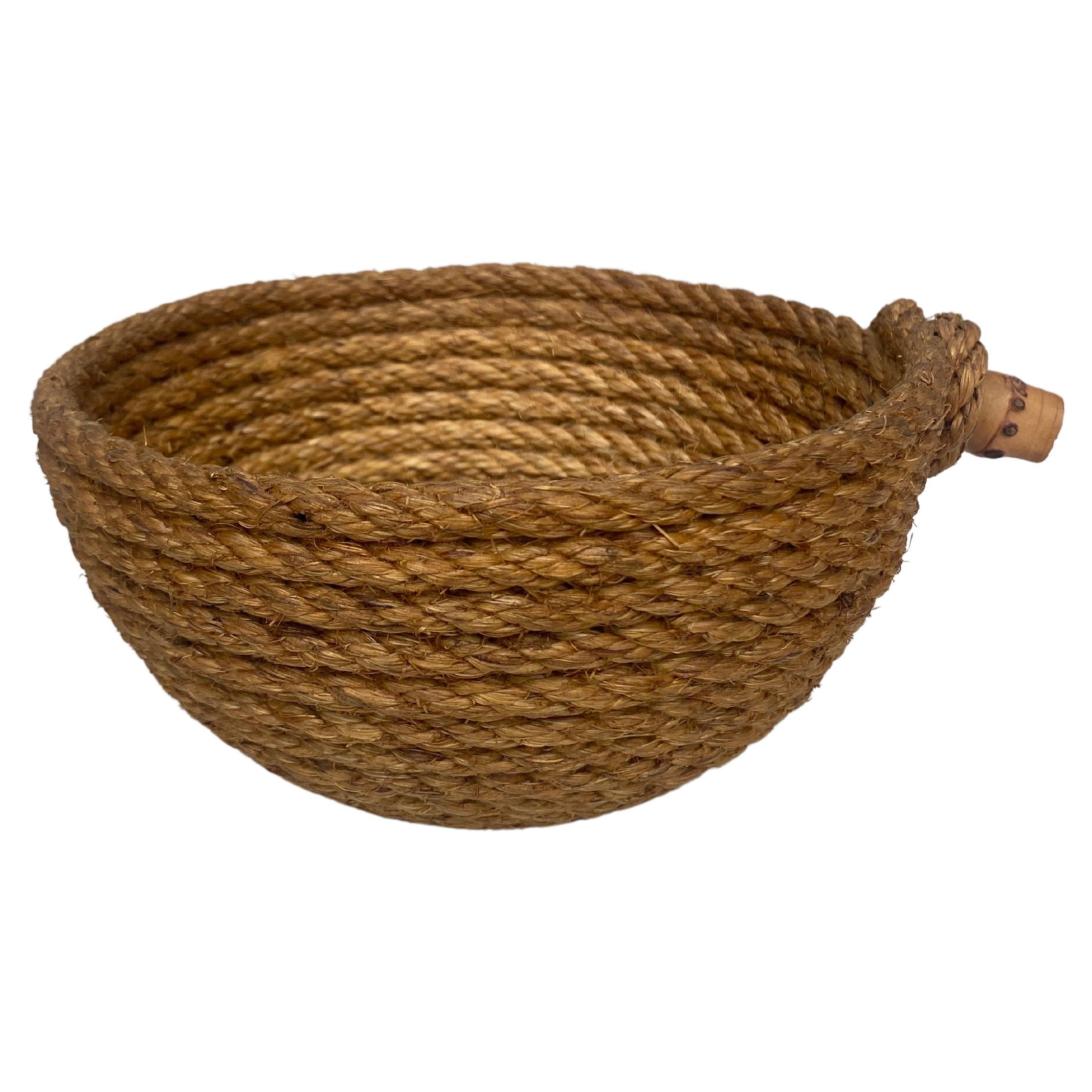 Mid-Century Rope Basket Adrien Audoux & Frida Minet.
With one bamboo handle and a glass bowl.
