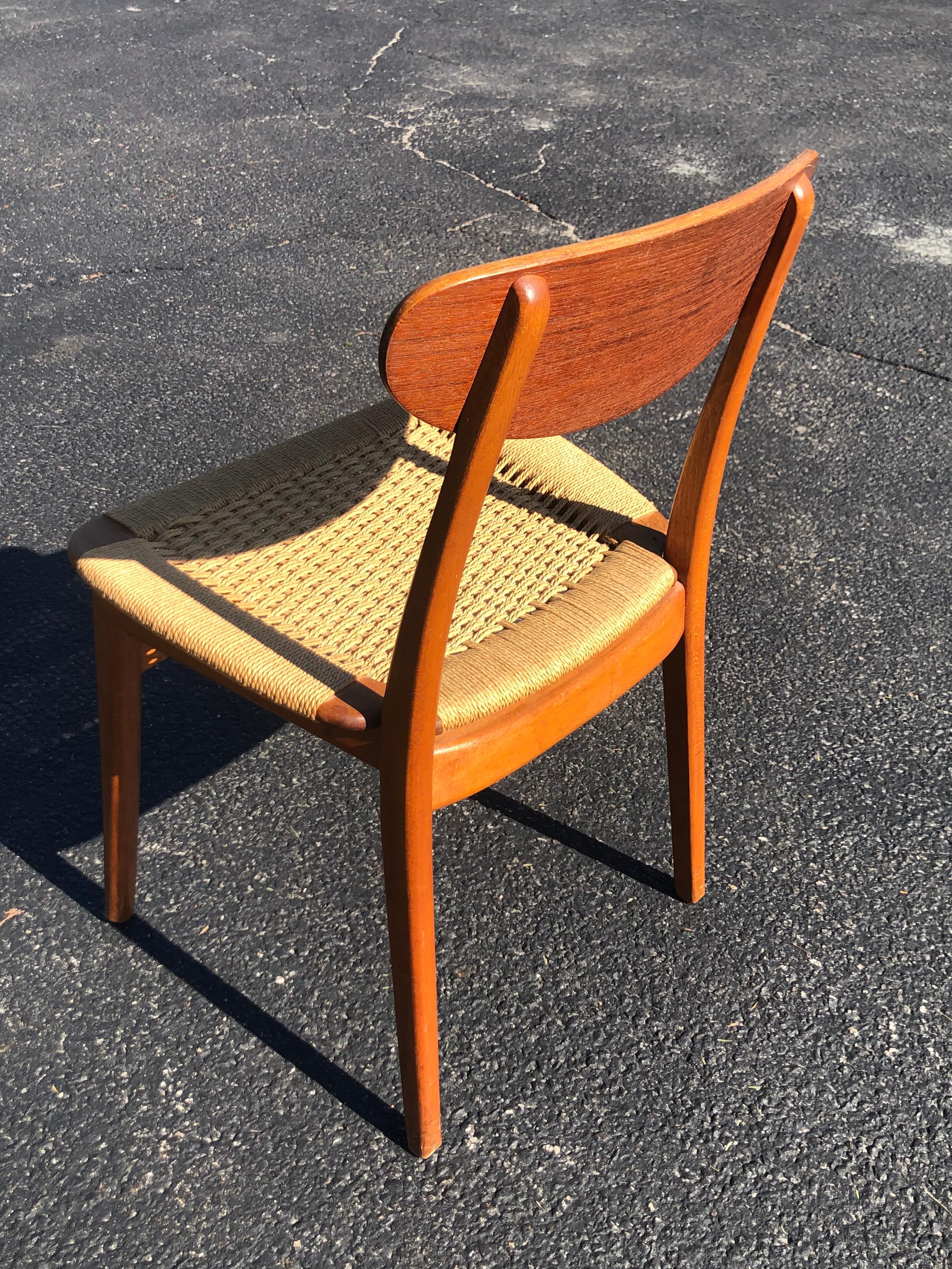 Mid Century Rope Chair with Teak Wood 5