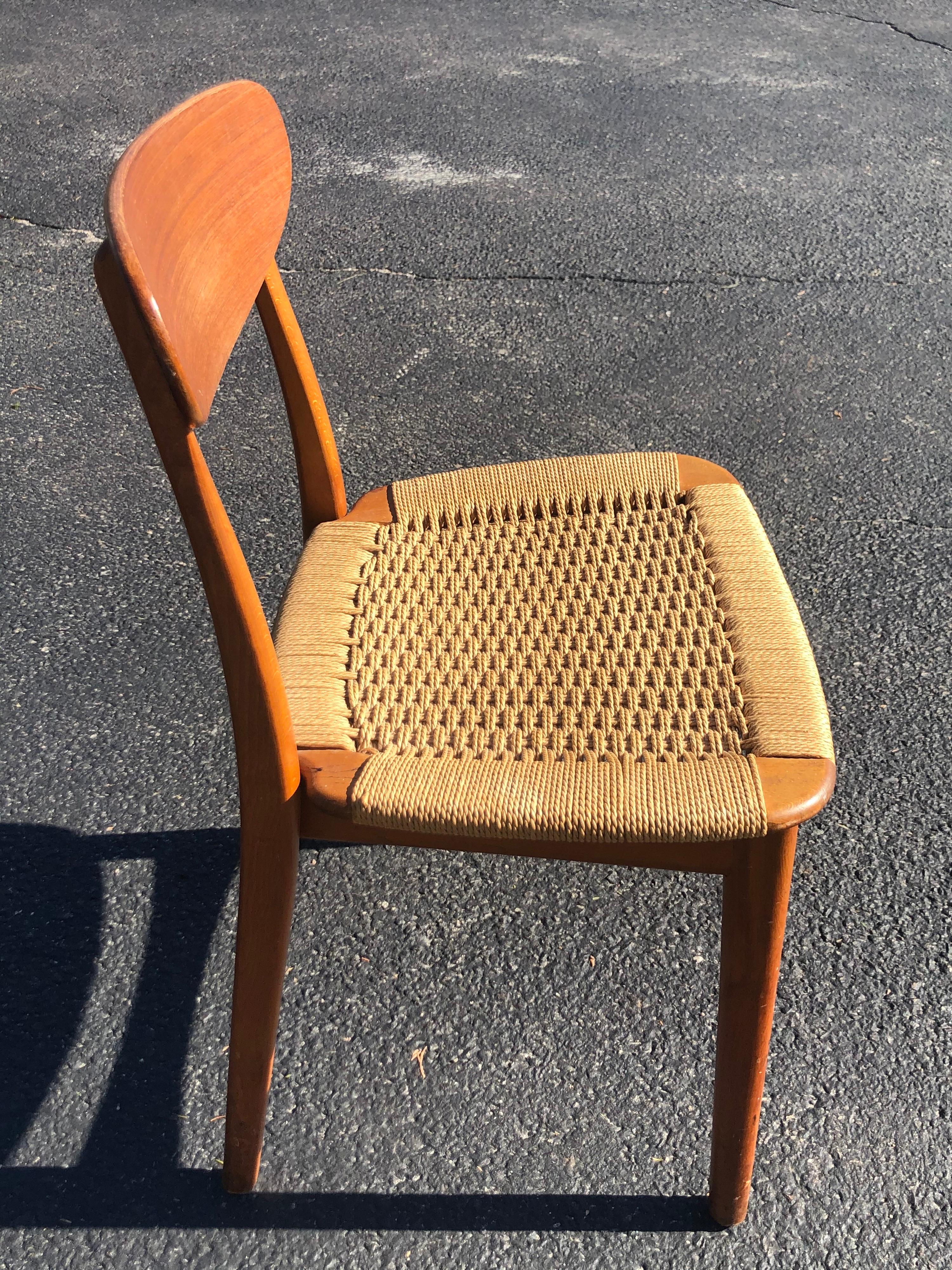 Mid Century Rope Chair with Teak Wood 3