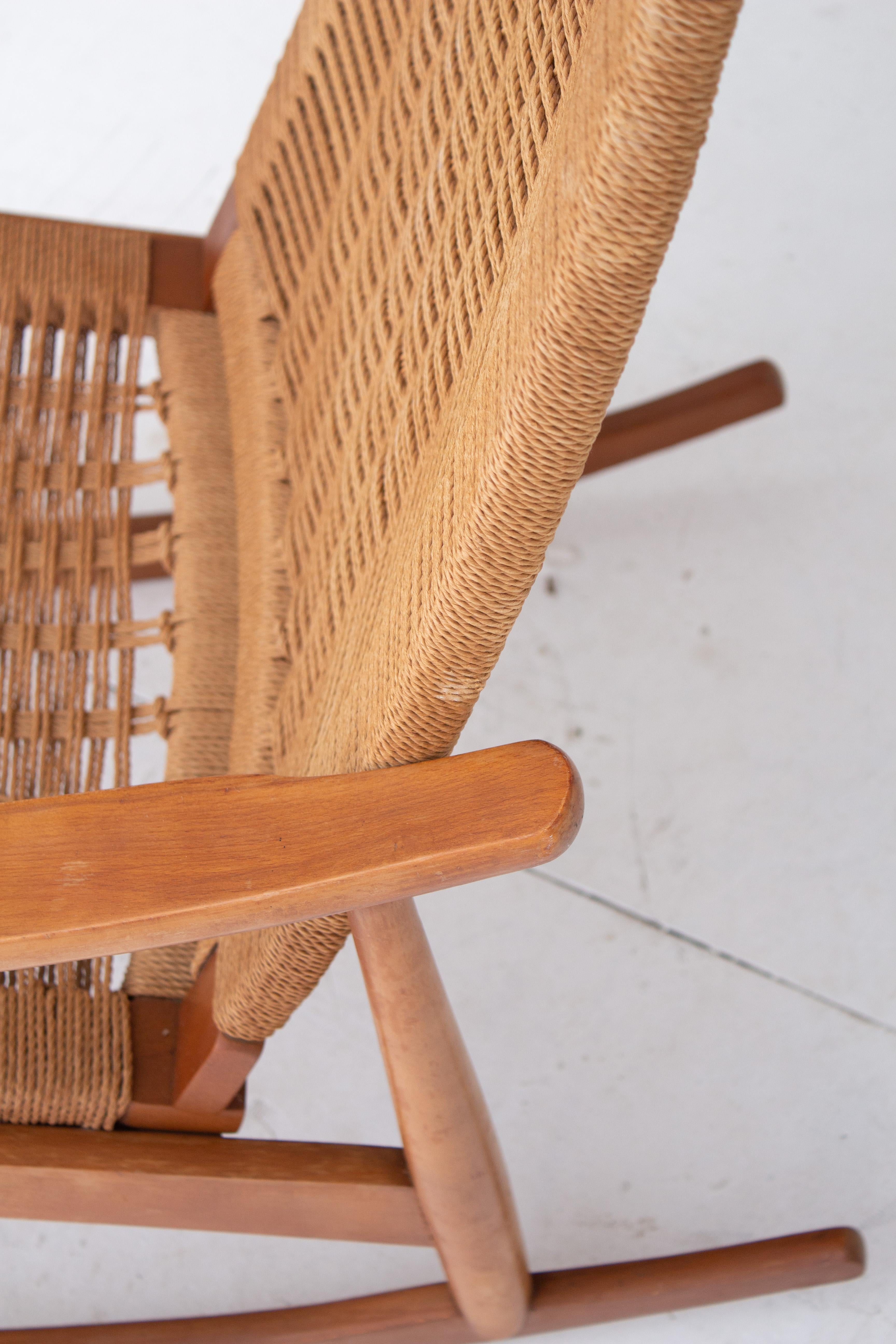 Midcentury Rope Rocking Chair in the Style of Hans Wegner 2