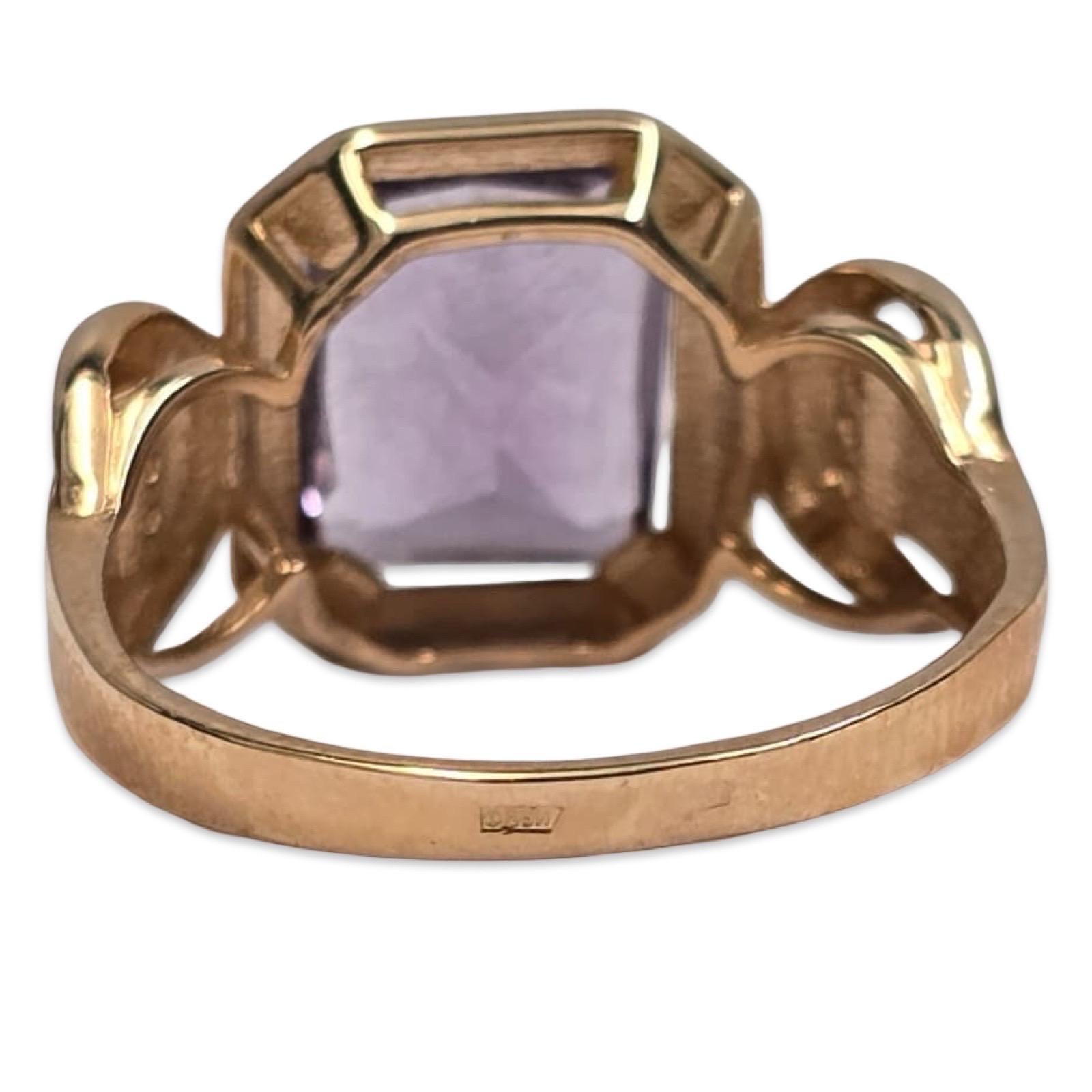 Anello Cocktail Architettonico in oro rosa di metà secolo con ametista da 3 carati In condizioni ottime in vendita a Miami, FL